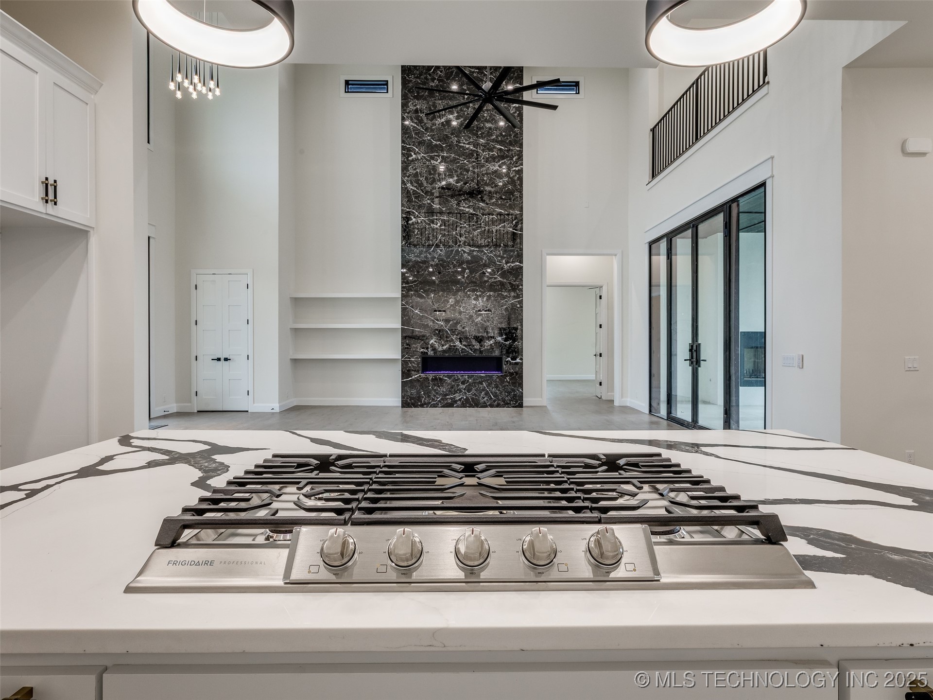 3022 W 81st Street Property Photo 21