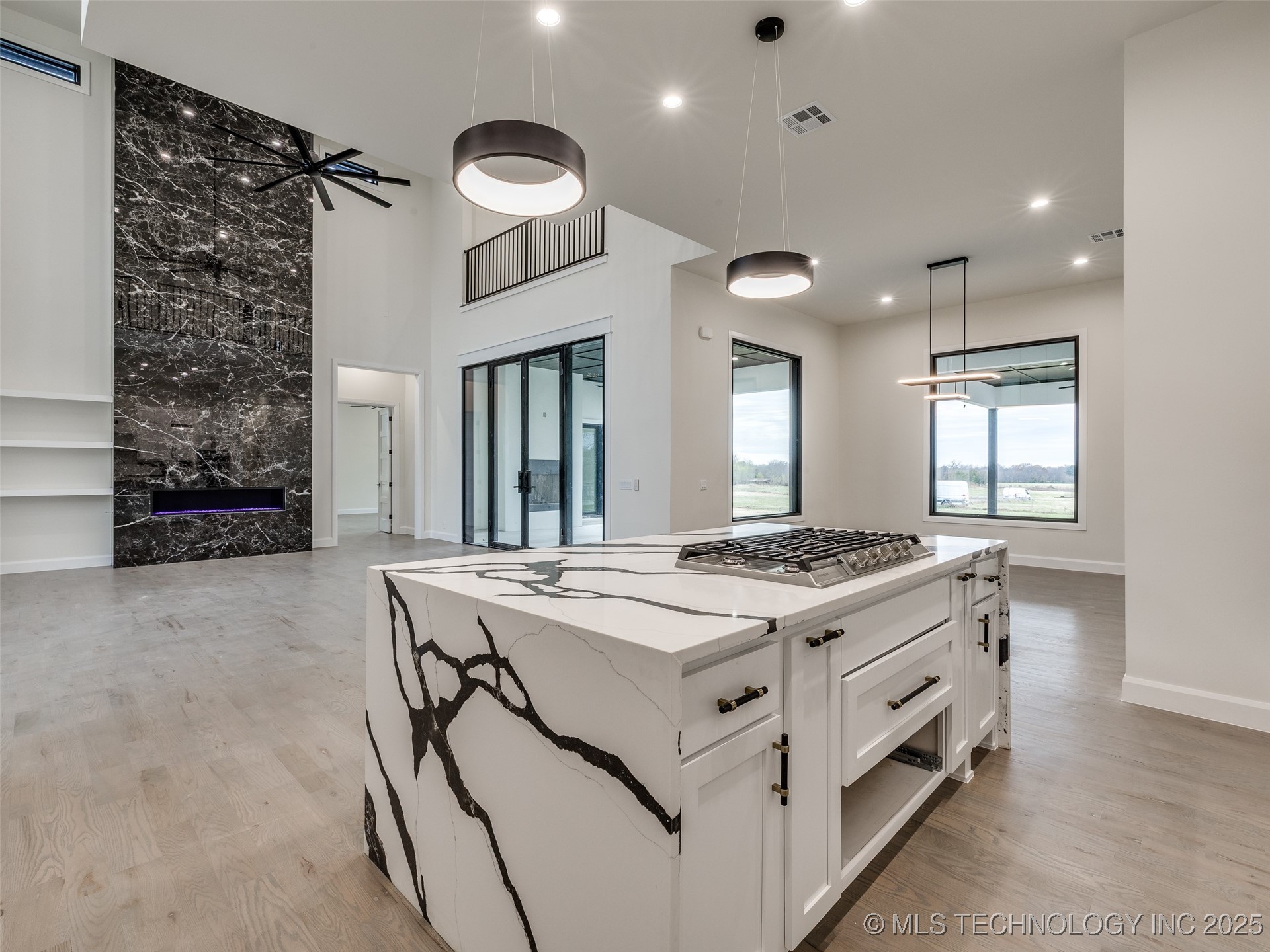 3022 W 81st Street Property Photo 23