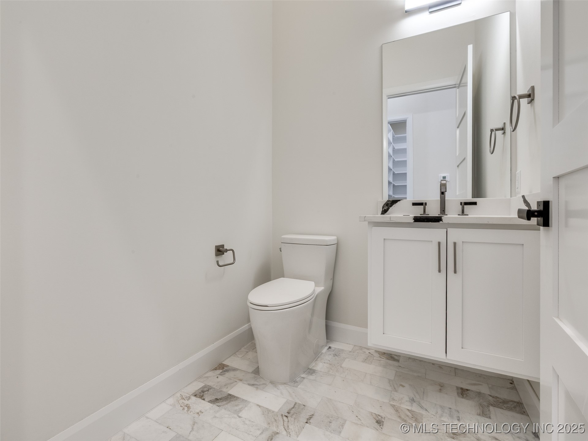 3022 W 81st Street Property Photo 31