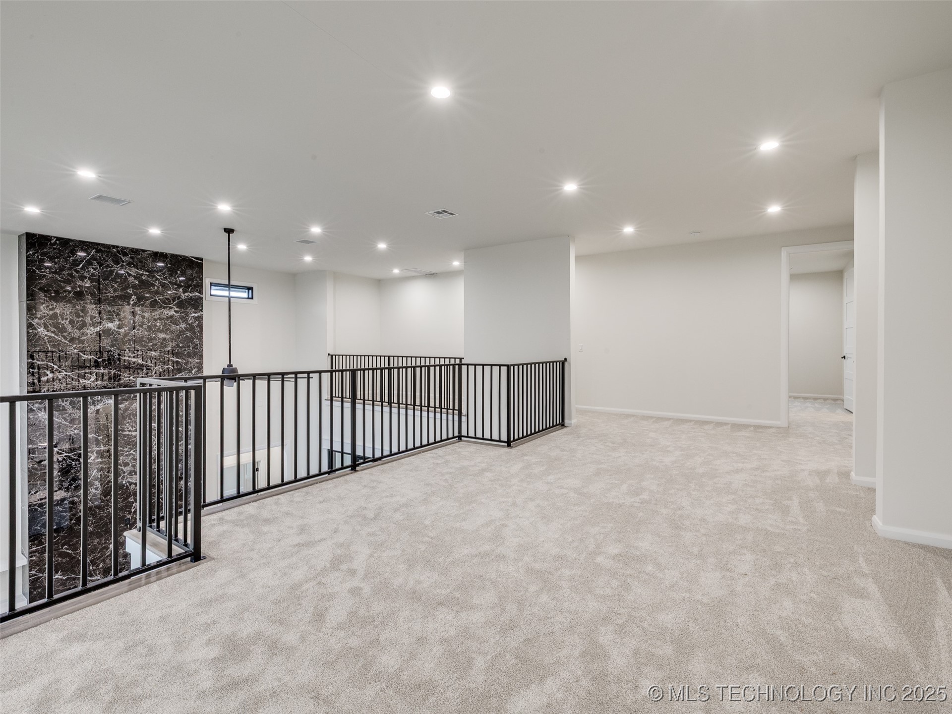 3022 W 81st Street Property Photo 58