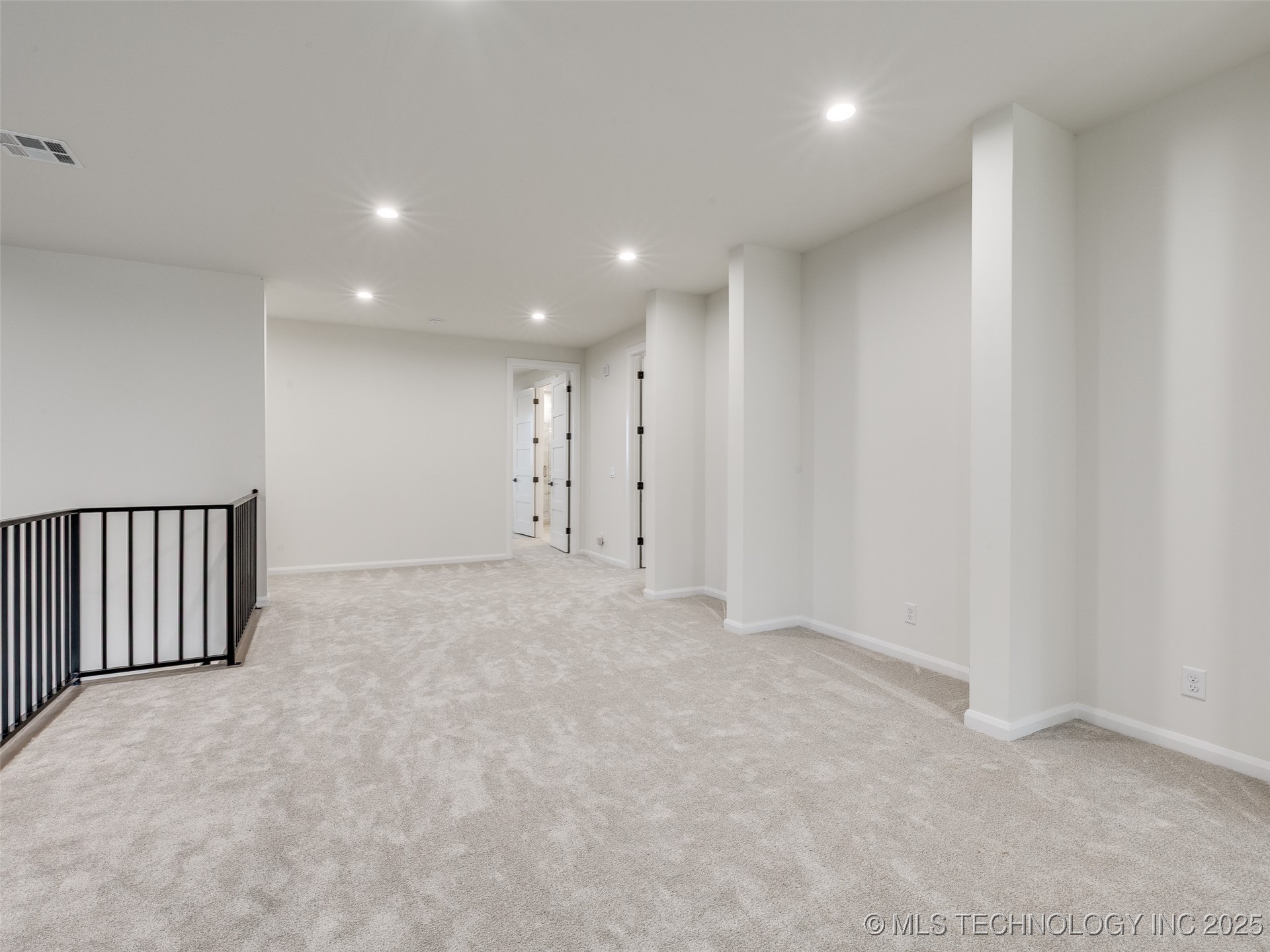 3022 W 81st Street Property Photo 59