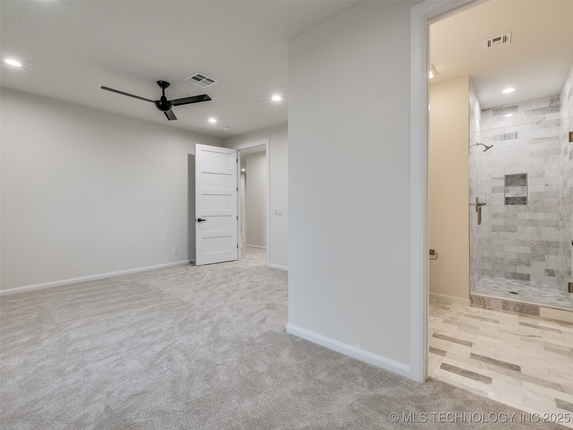 3022 W 81st Street Property Photo 63