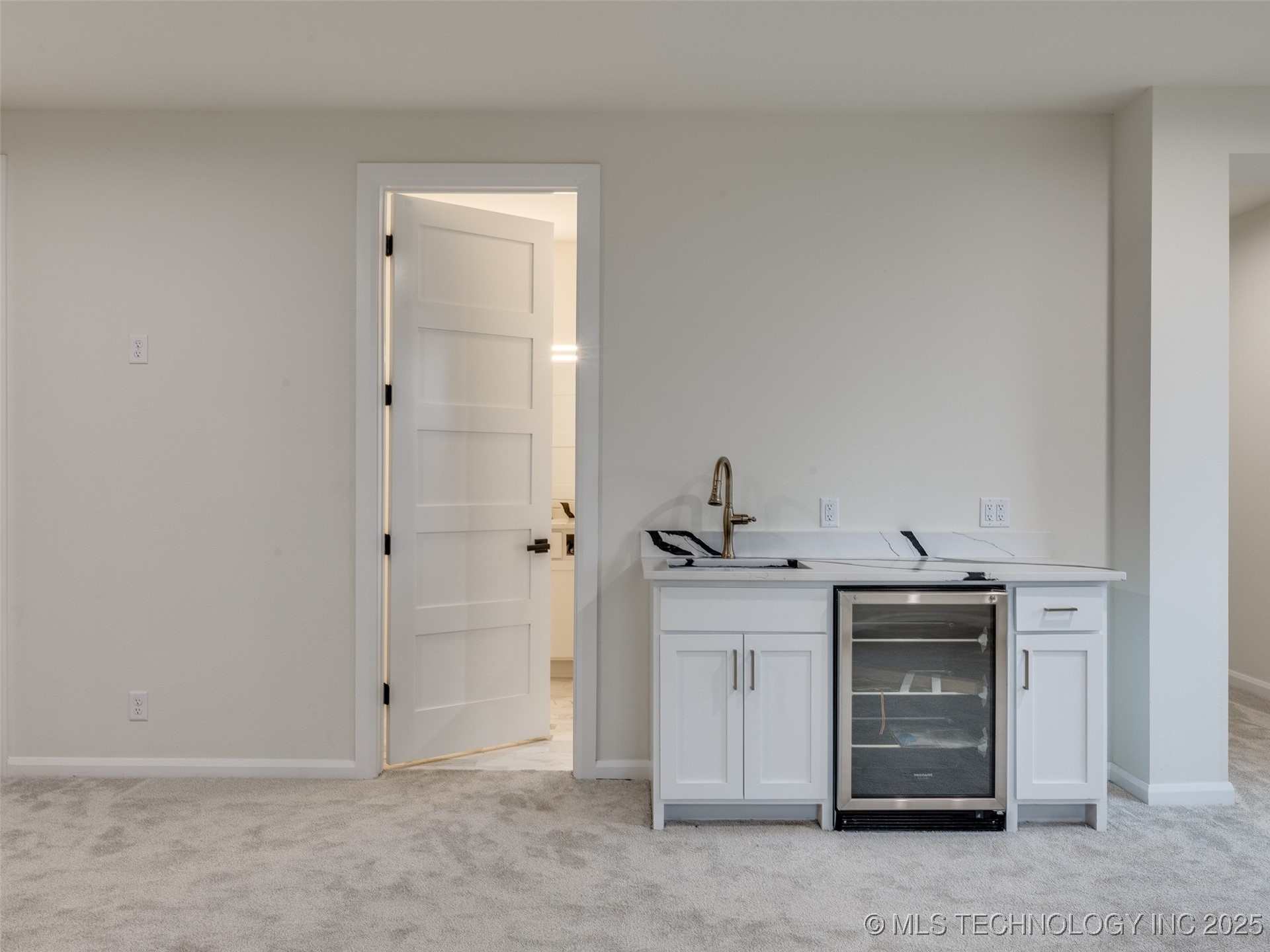 3022 W 81st Street Property Photo 81