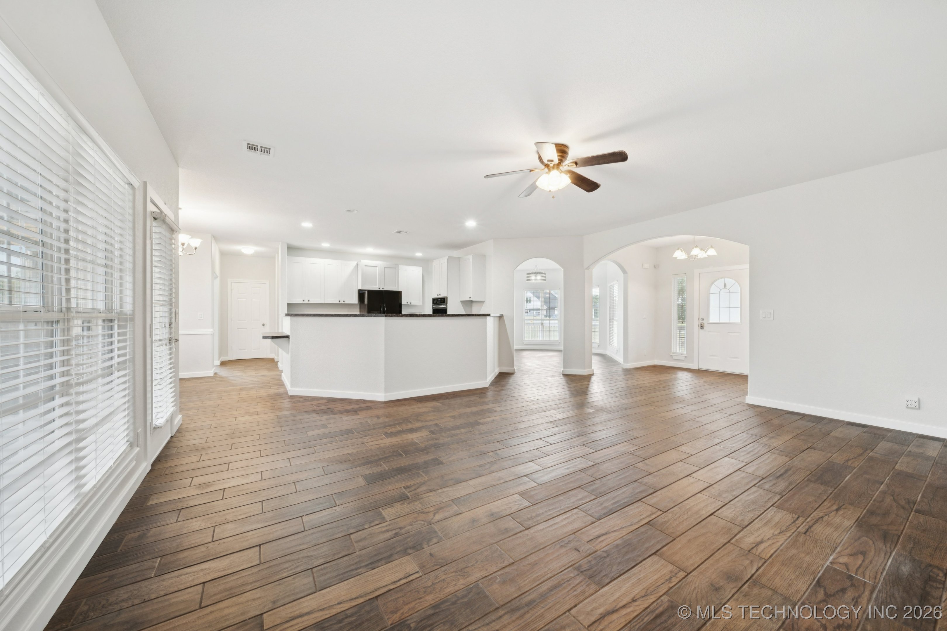 814 S Tall Chief Avenue Property Photo 7