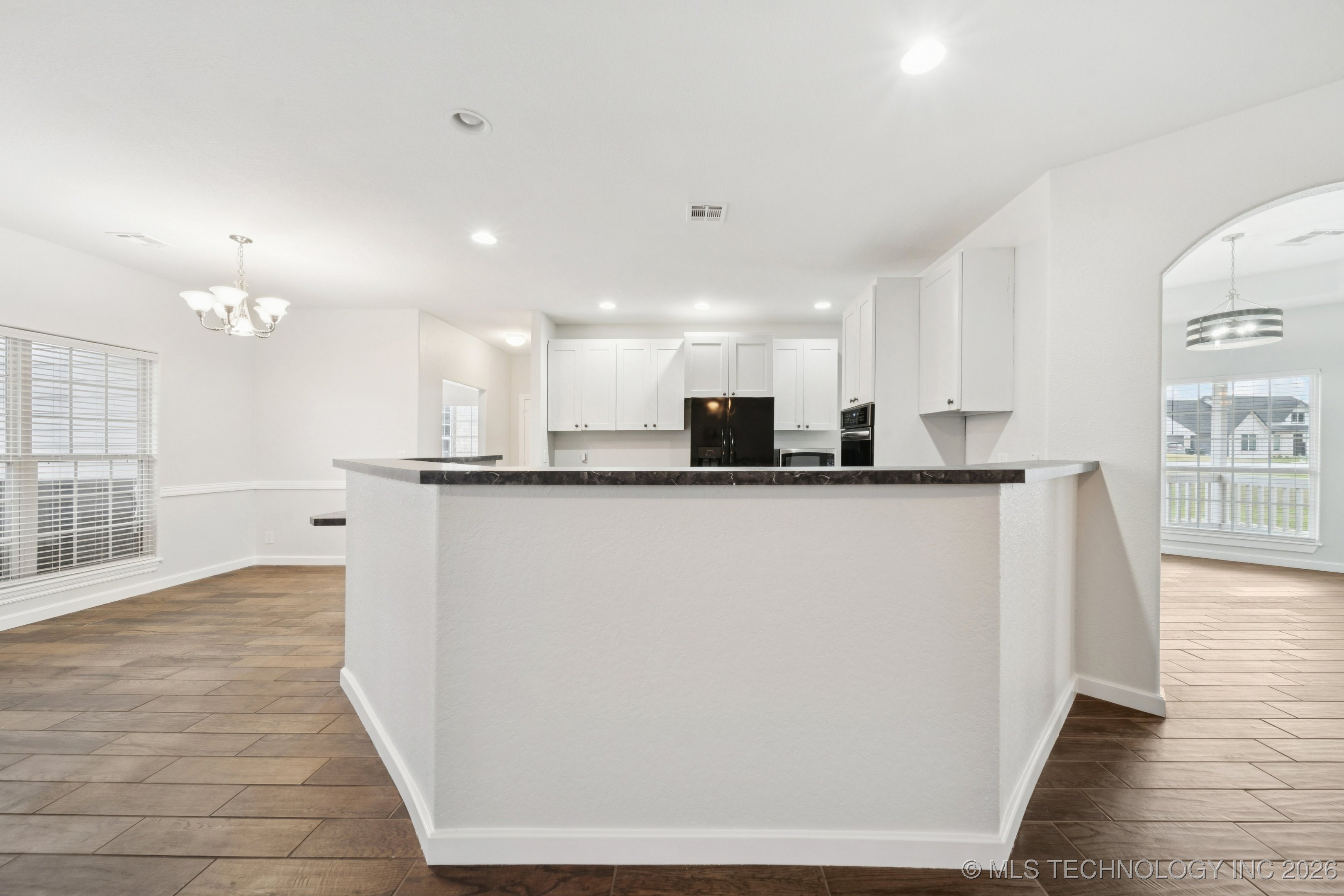 814 S Tall Chief Avenue Property Photo 8