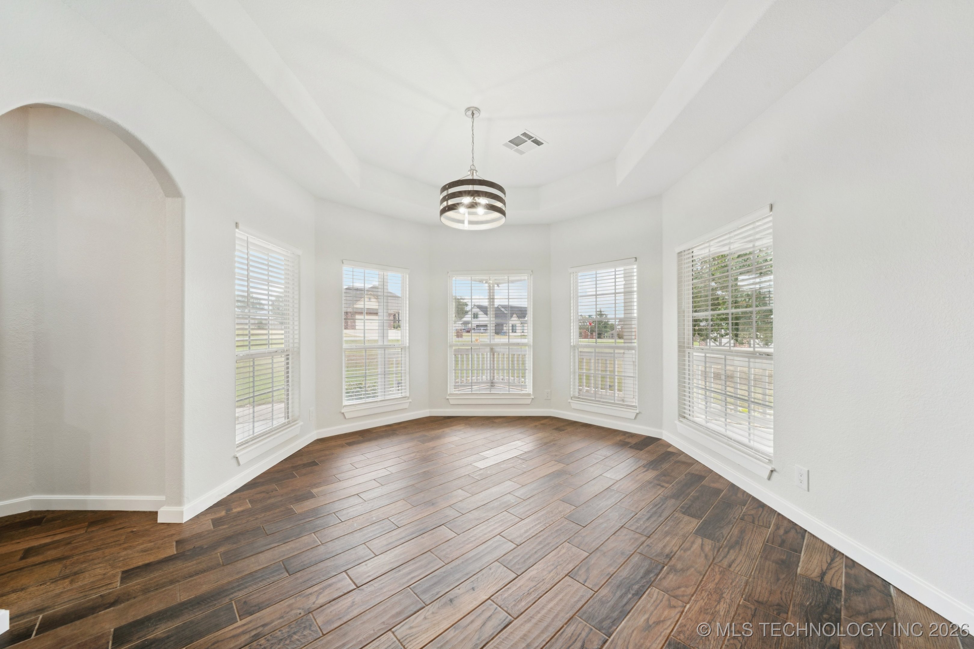 814 S Tall Chief Avenue Property Photo 14