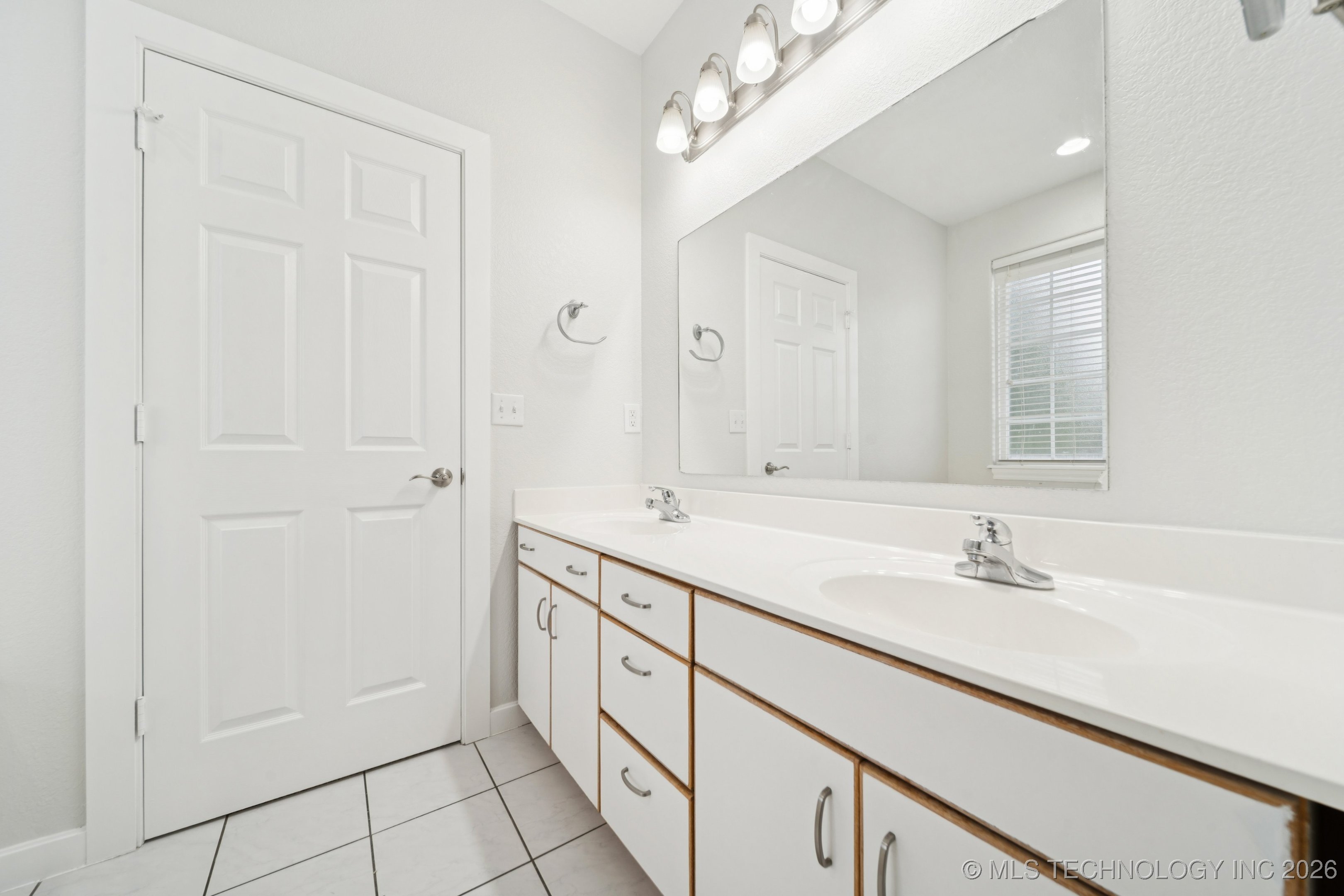 814 S Tall Chief Avenue Property Photo 19