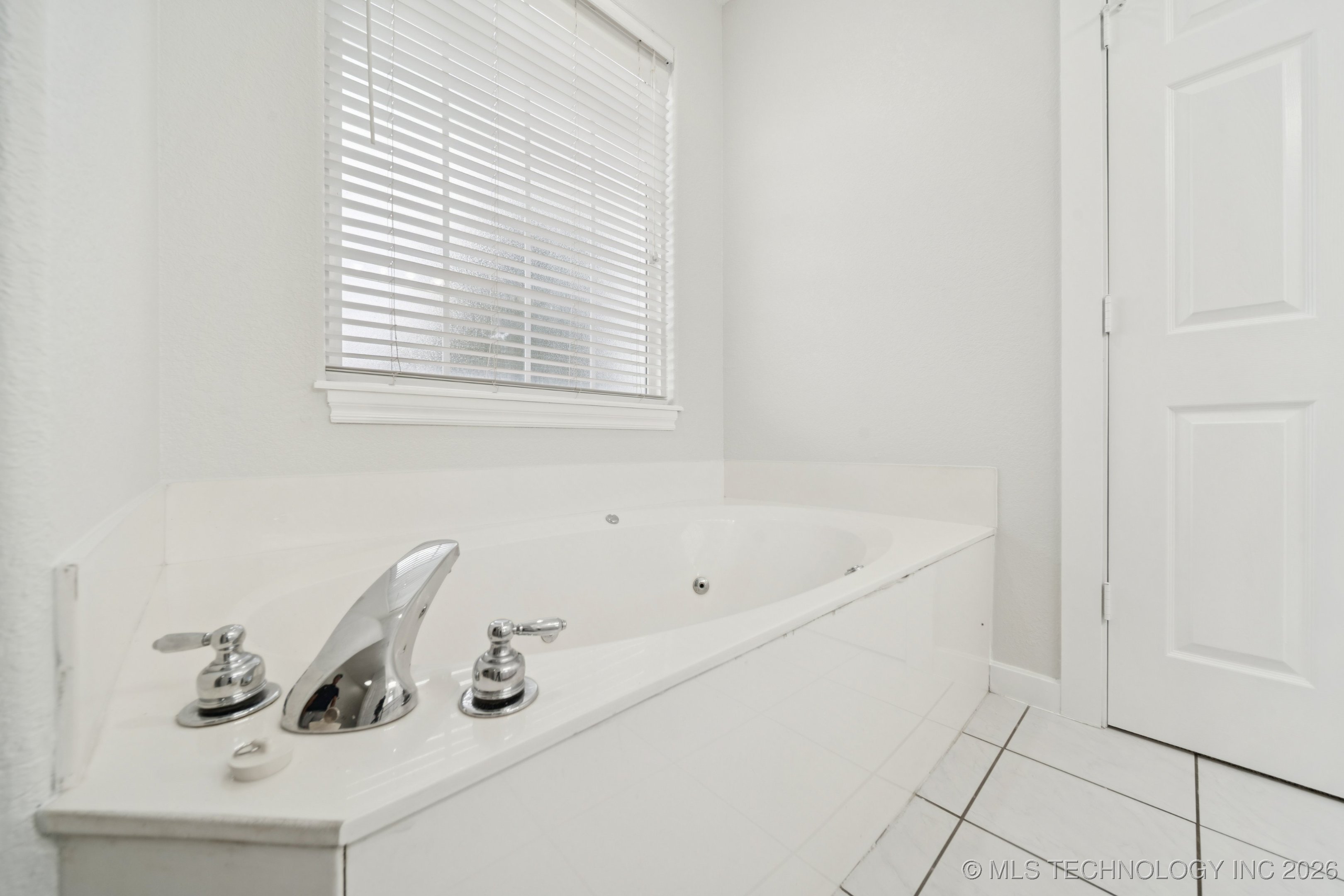 814 S Tall Chief Avenue Property Photo 21