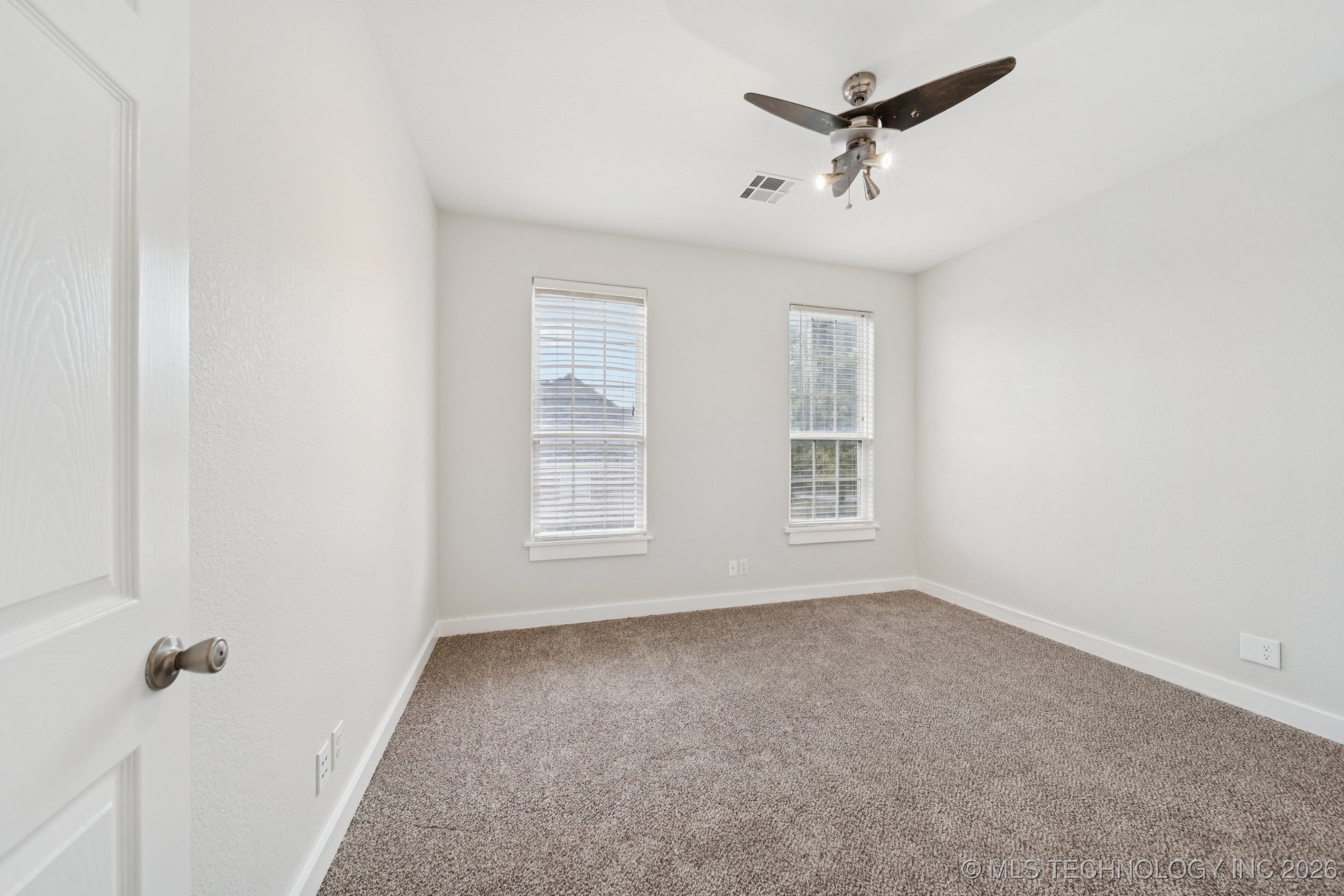 814 S Tall Chief Avenue Property Photo 25