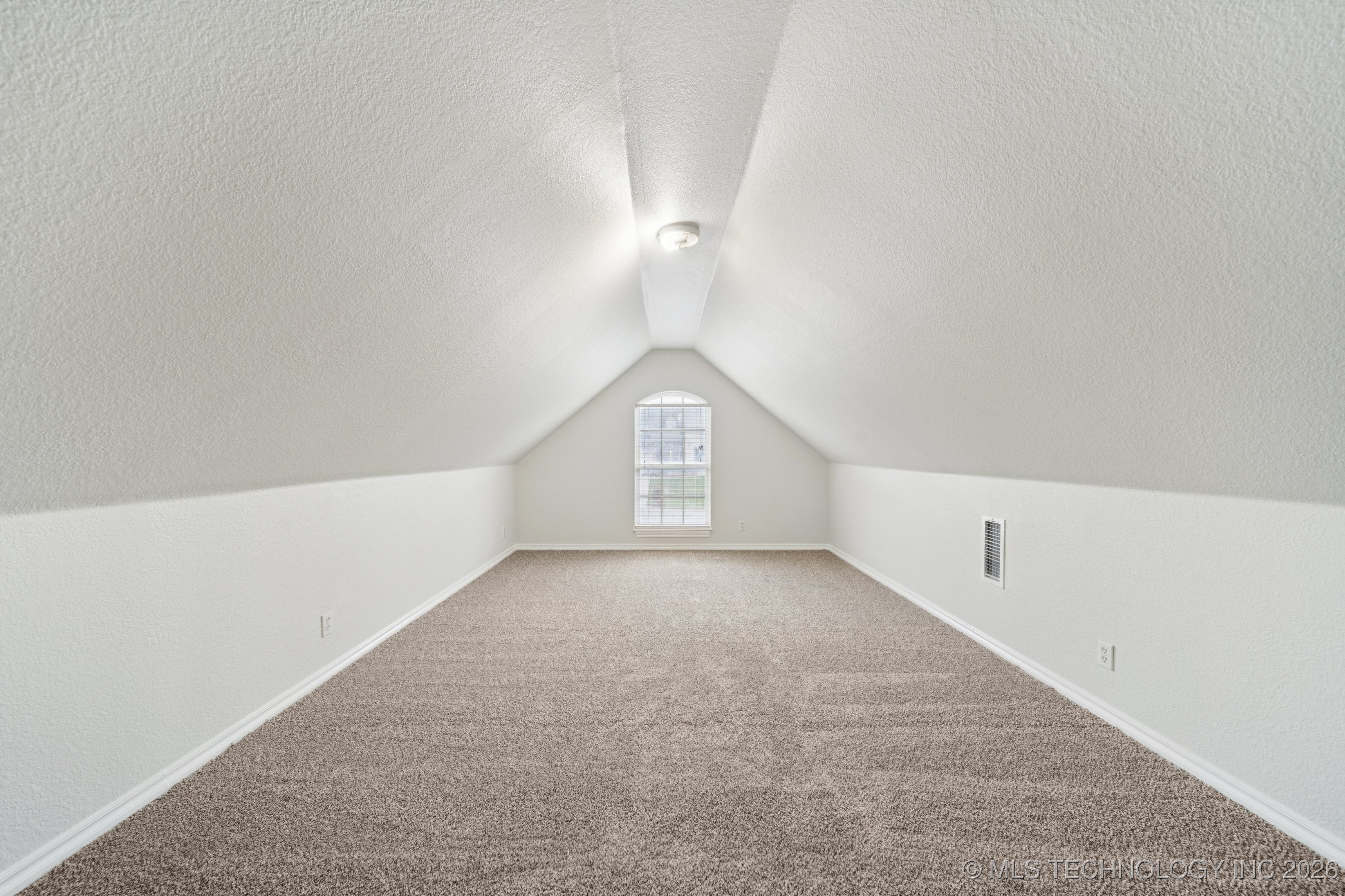 814 S Tall Chief Avenue Property Photo 28