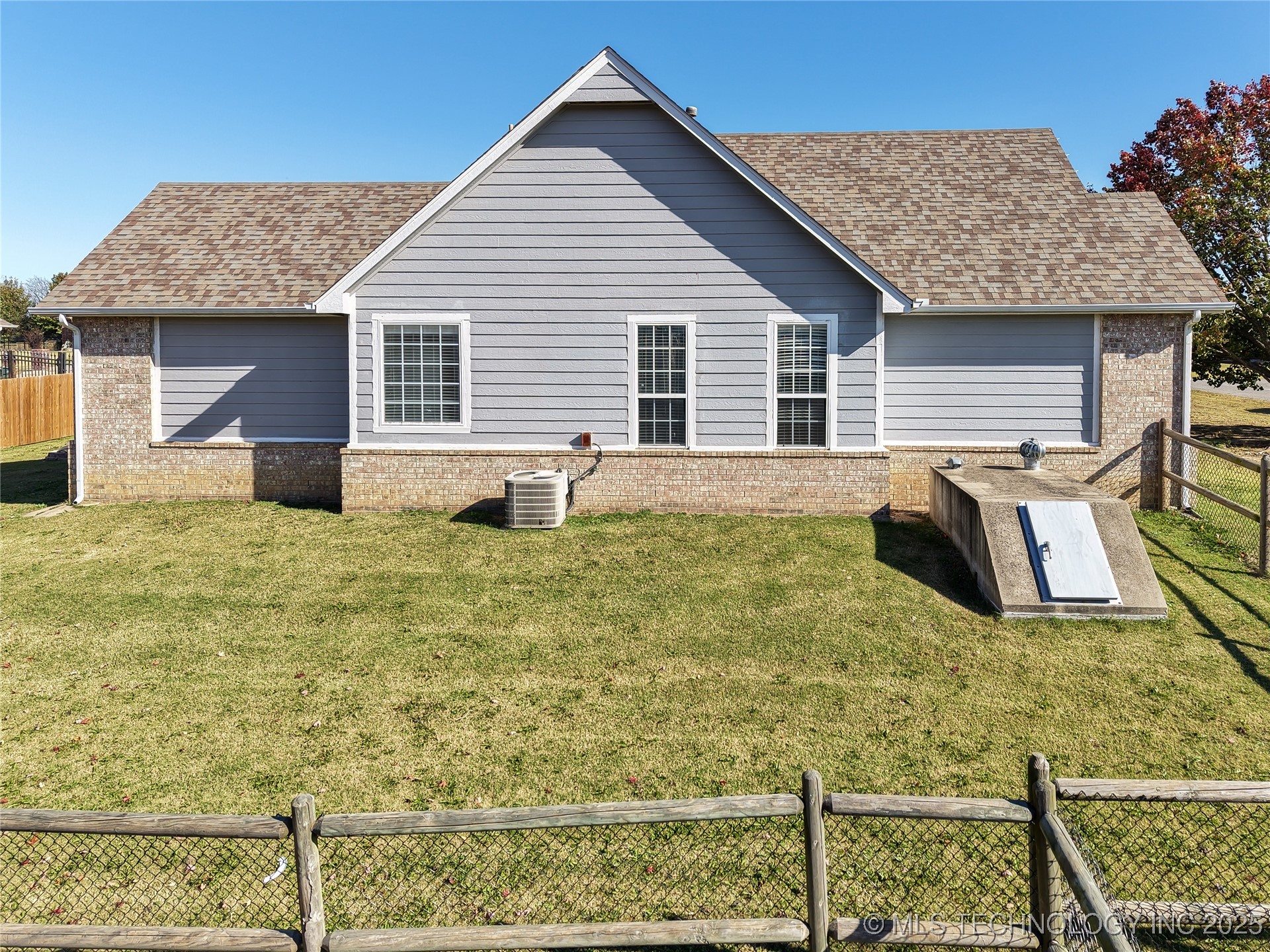 814 S Tall Chief Avenue Property Photo 35