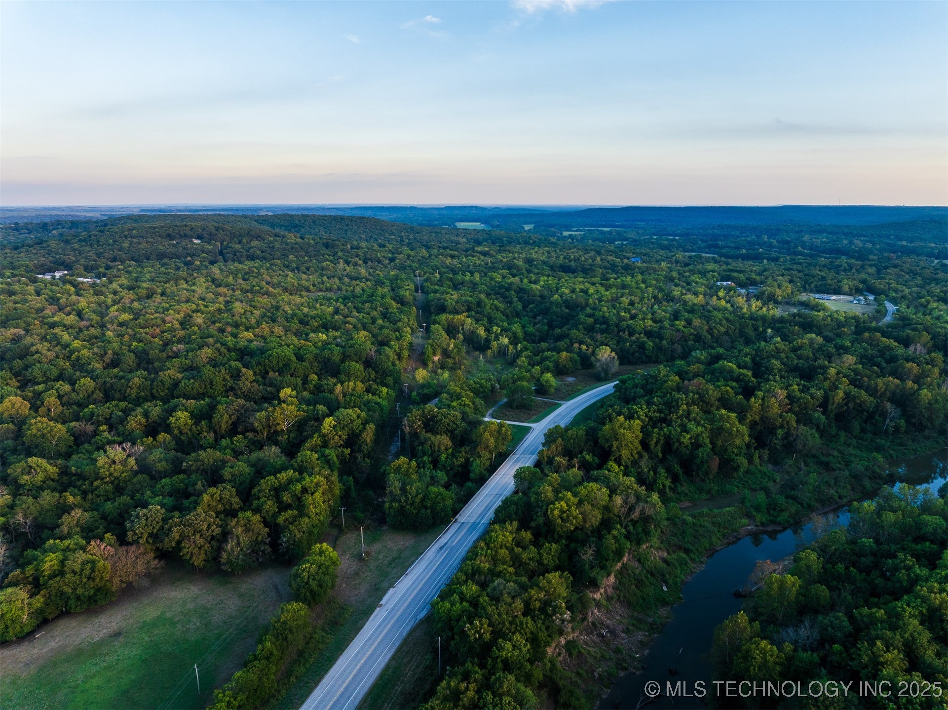 12 Hwy 11 Property Photo 34