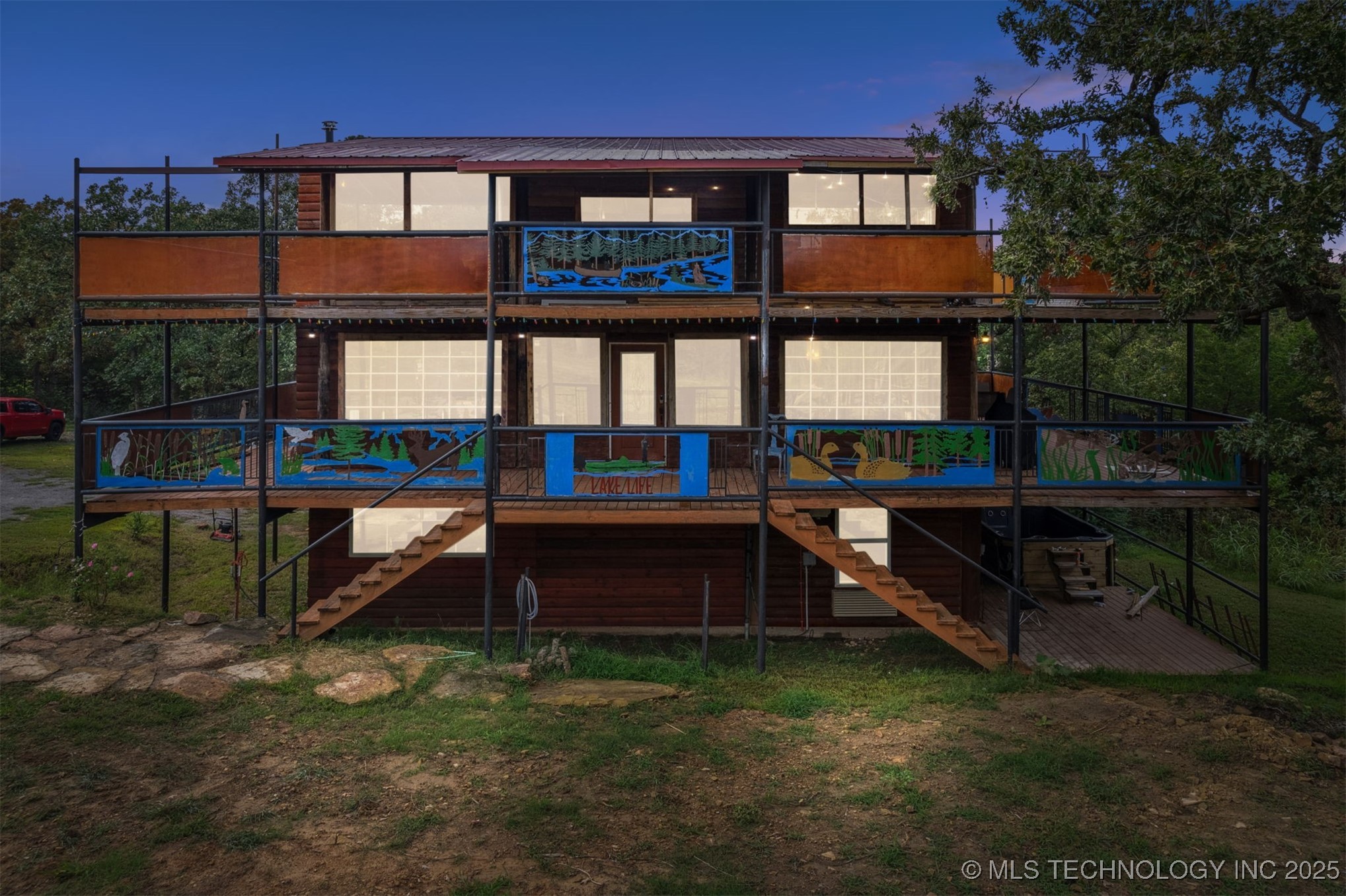 5277 W Lake Drive Property Photo 2