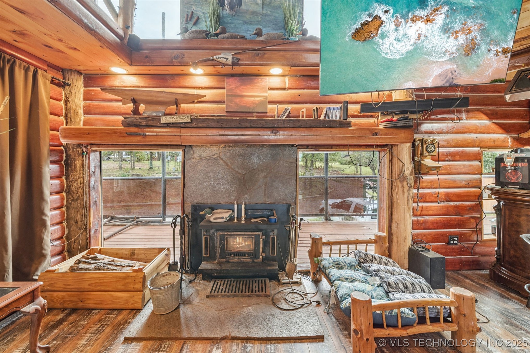 5277 W Lake Drive Property Photo 7