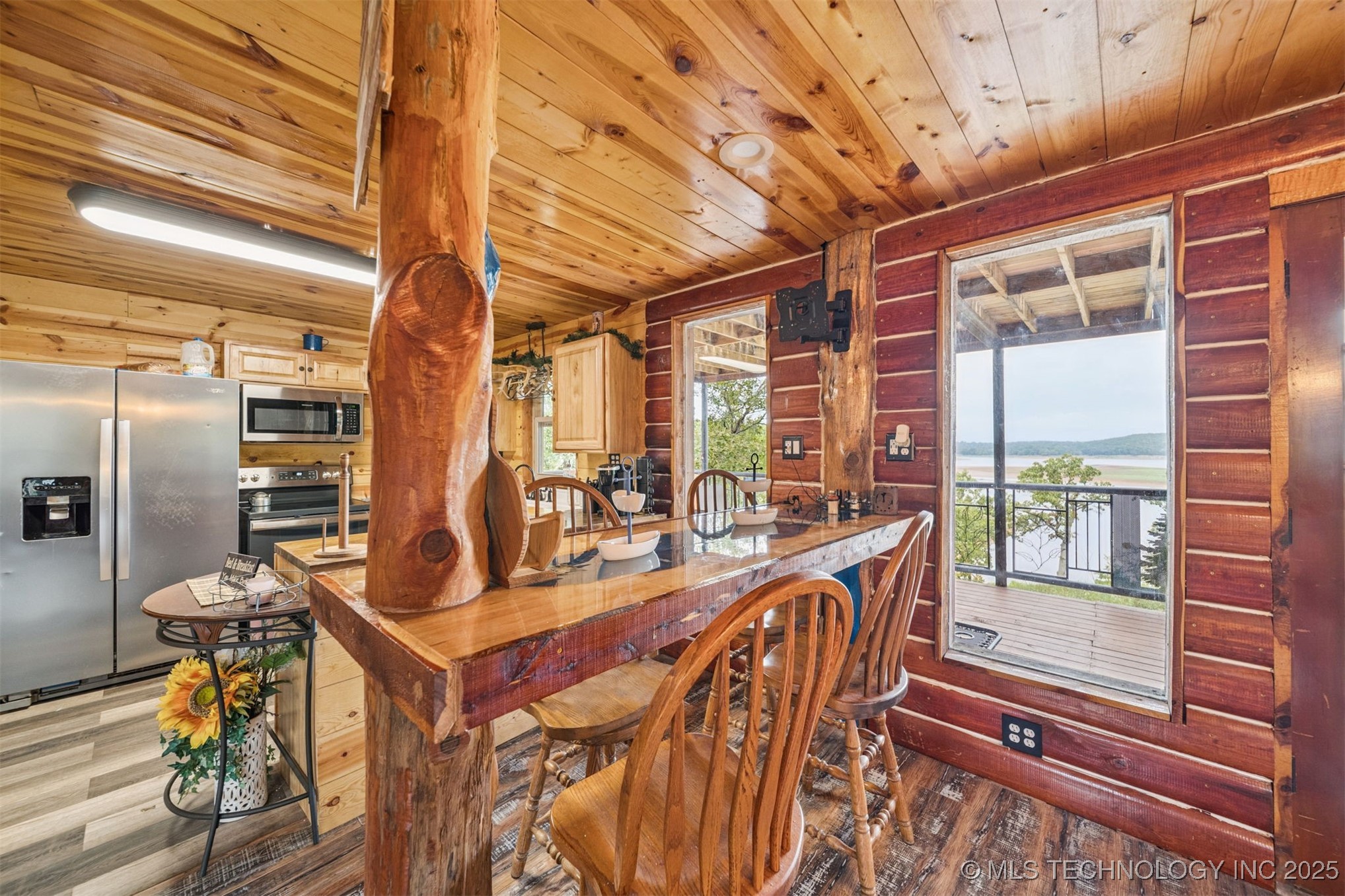 5277 W Lake Drive Property Photo 13