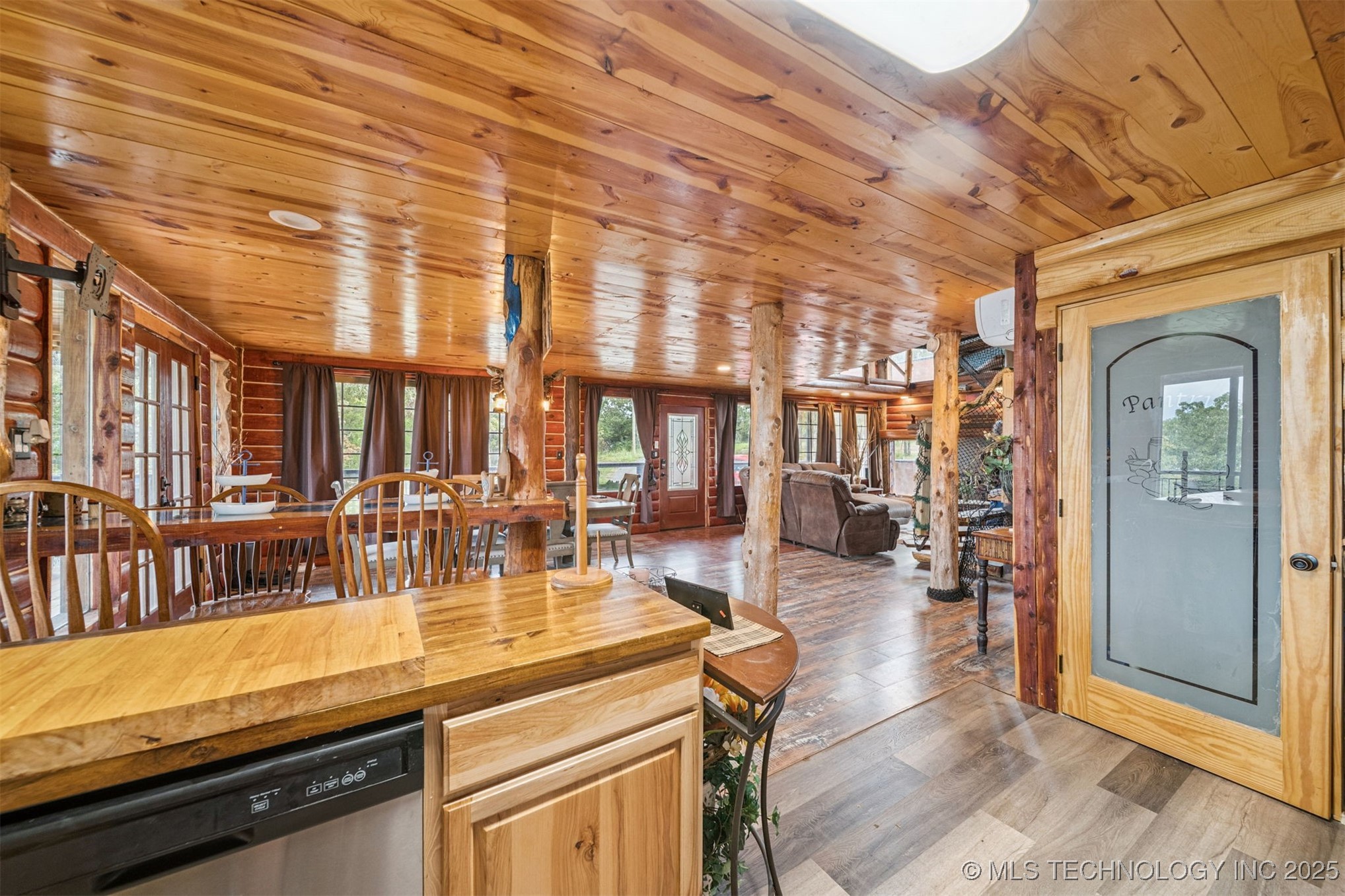 5277 W Lake Drive Property Photo 16