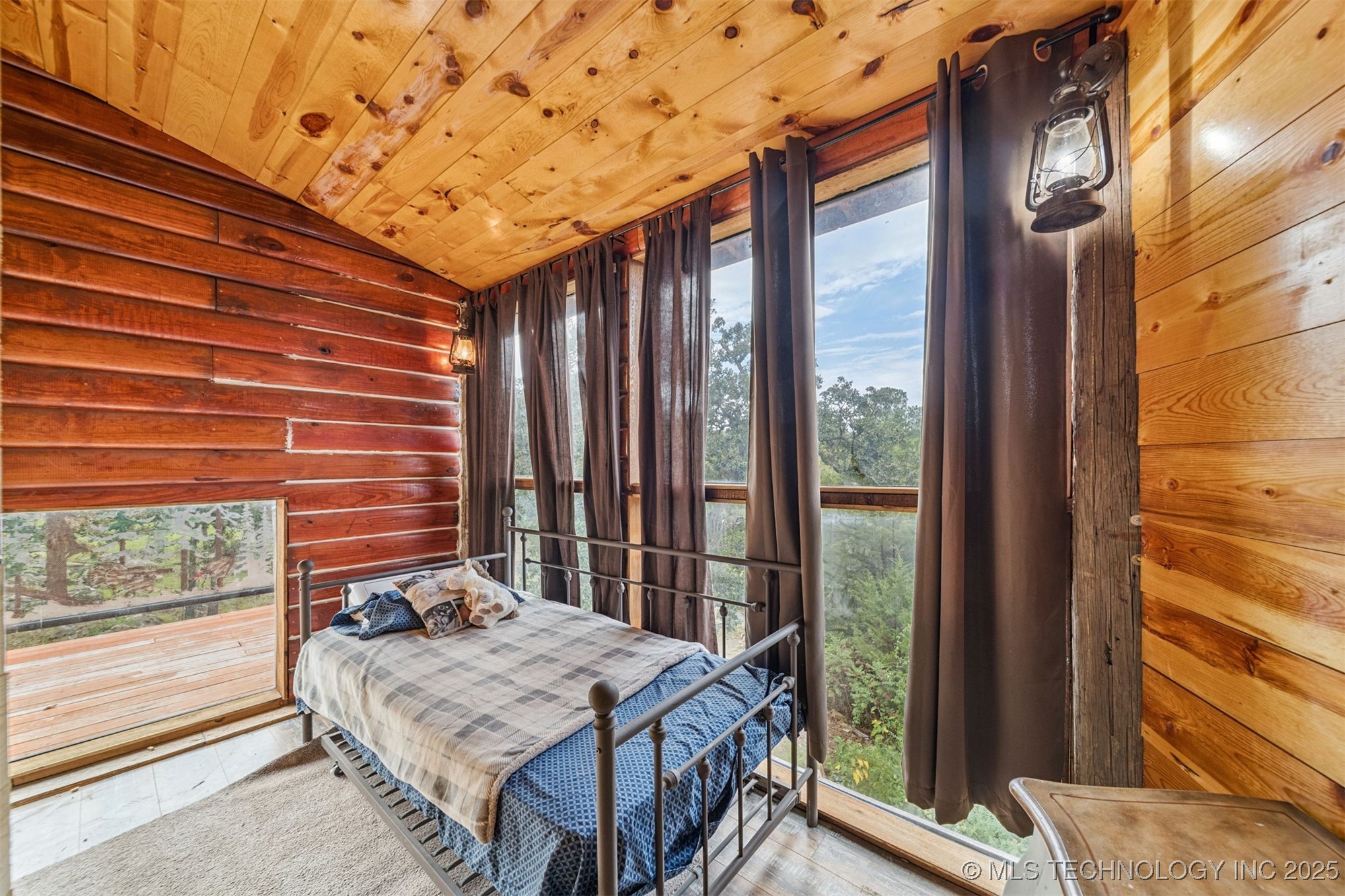 5277 W Lake Drive Property Photo 25