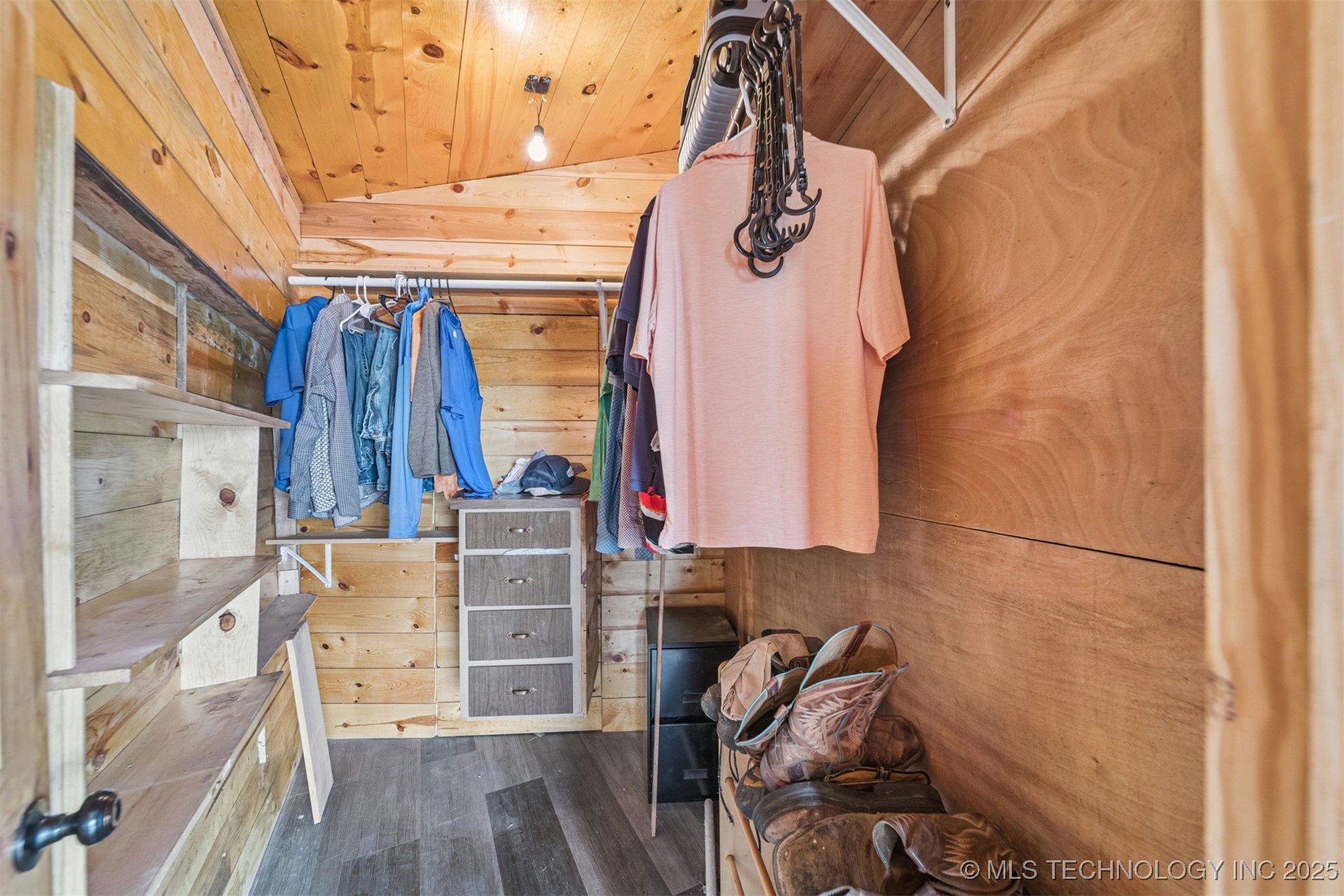 5277 W Lake Drive Property Photo 29