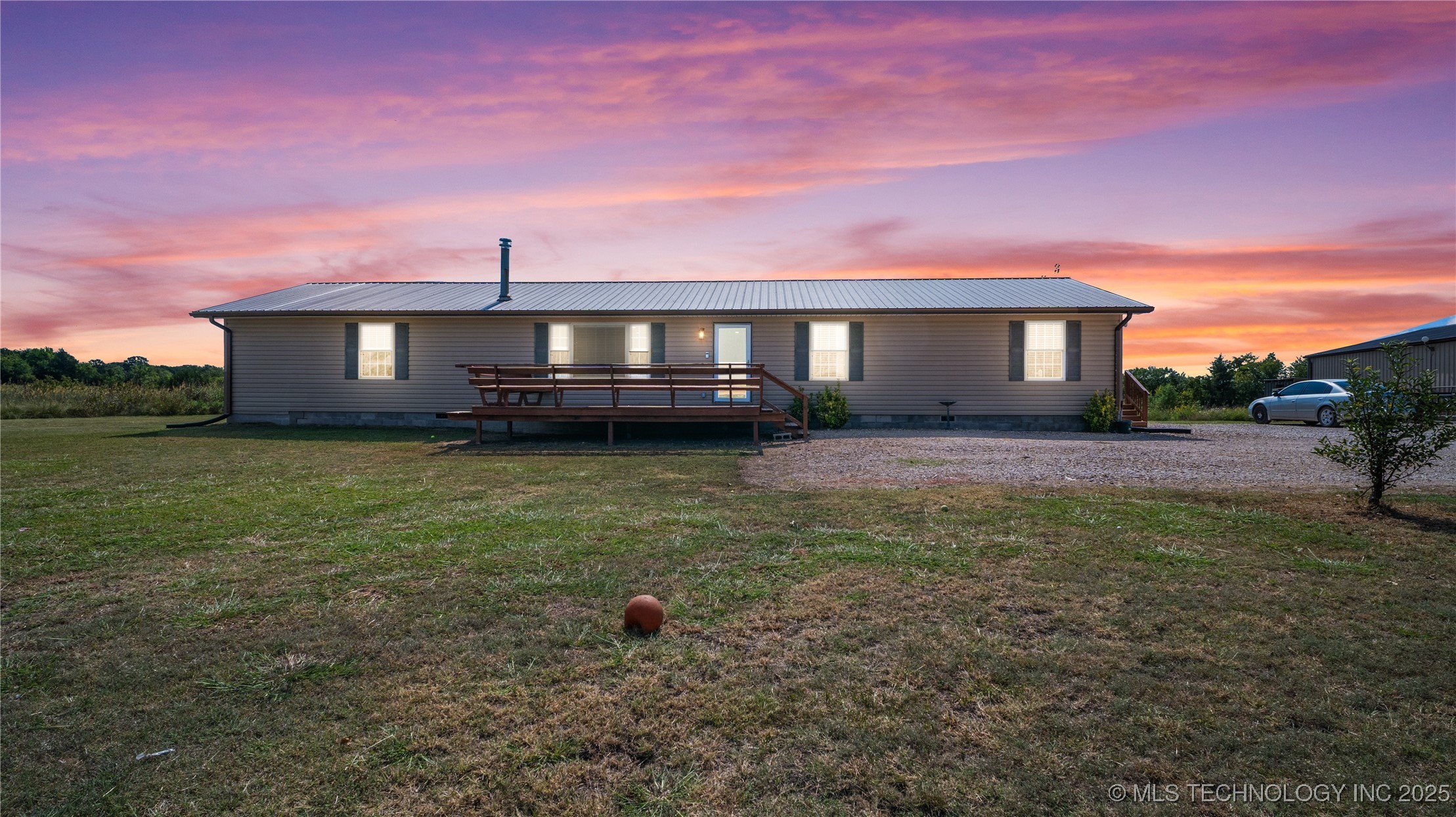 18091 N County Road 3350 Property Photo 1