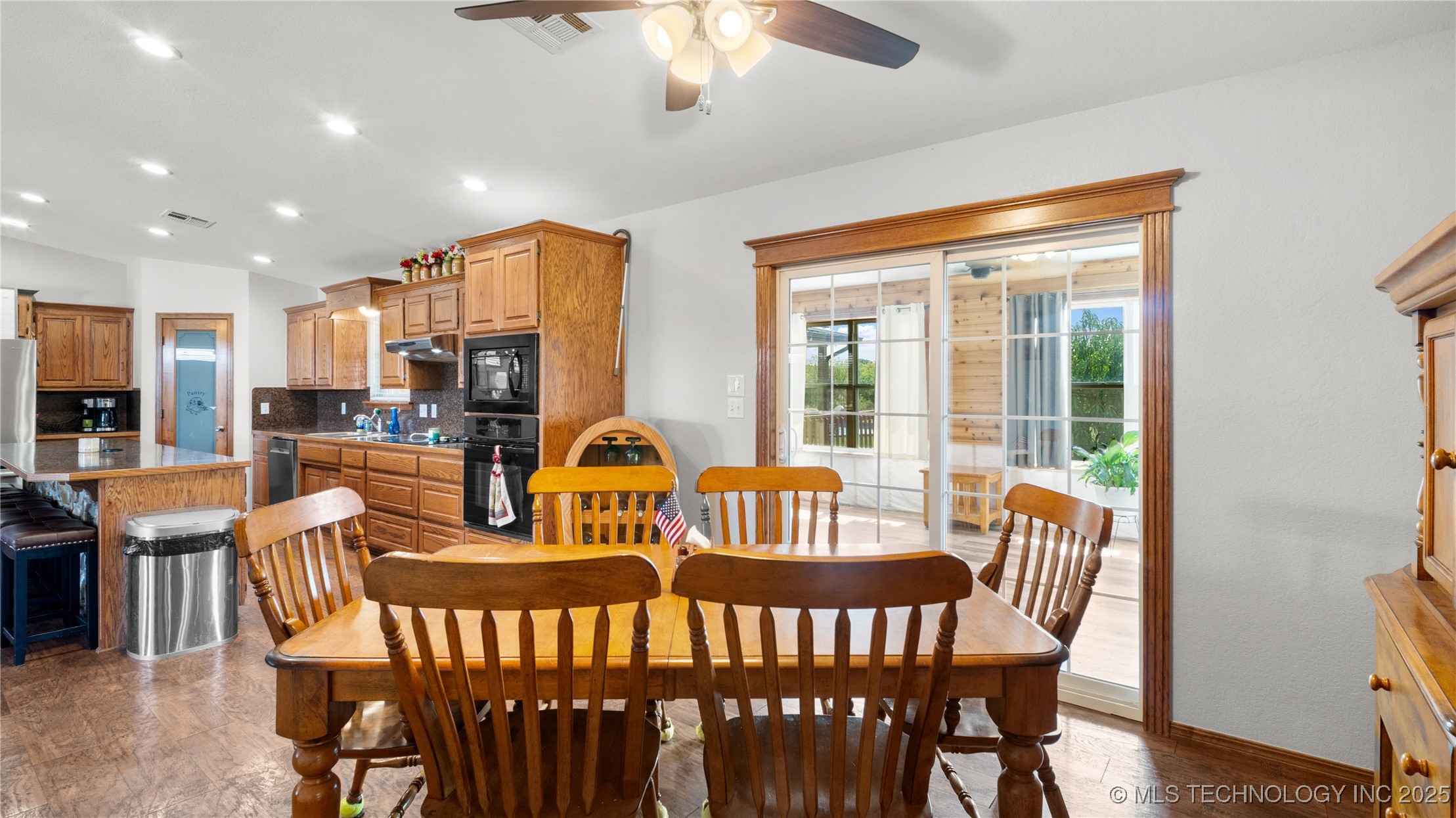 18091 N County Road 3350 Property Photo 4