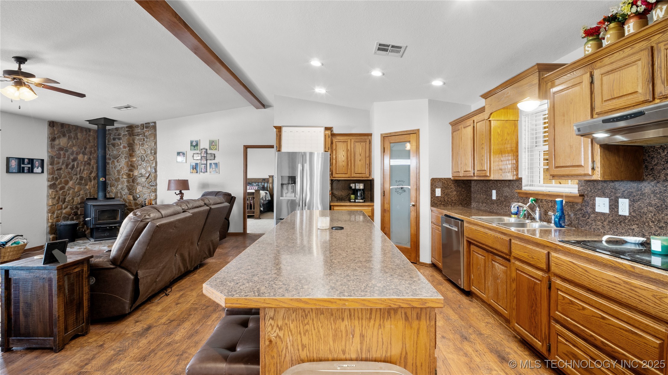 18091 N County Road 3350 Property Photo 5