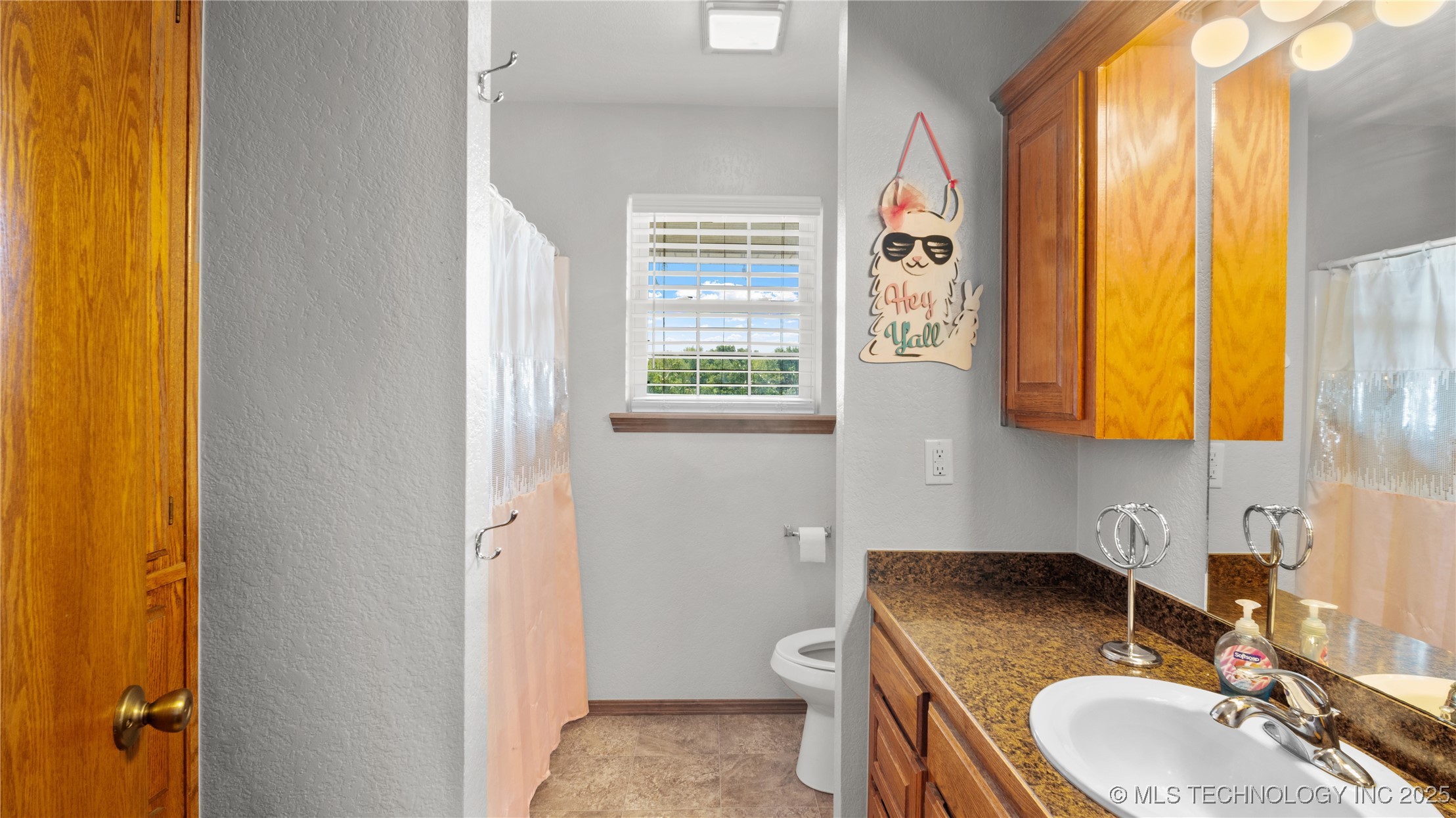 18091 N County Road 3350 Property Photo 9