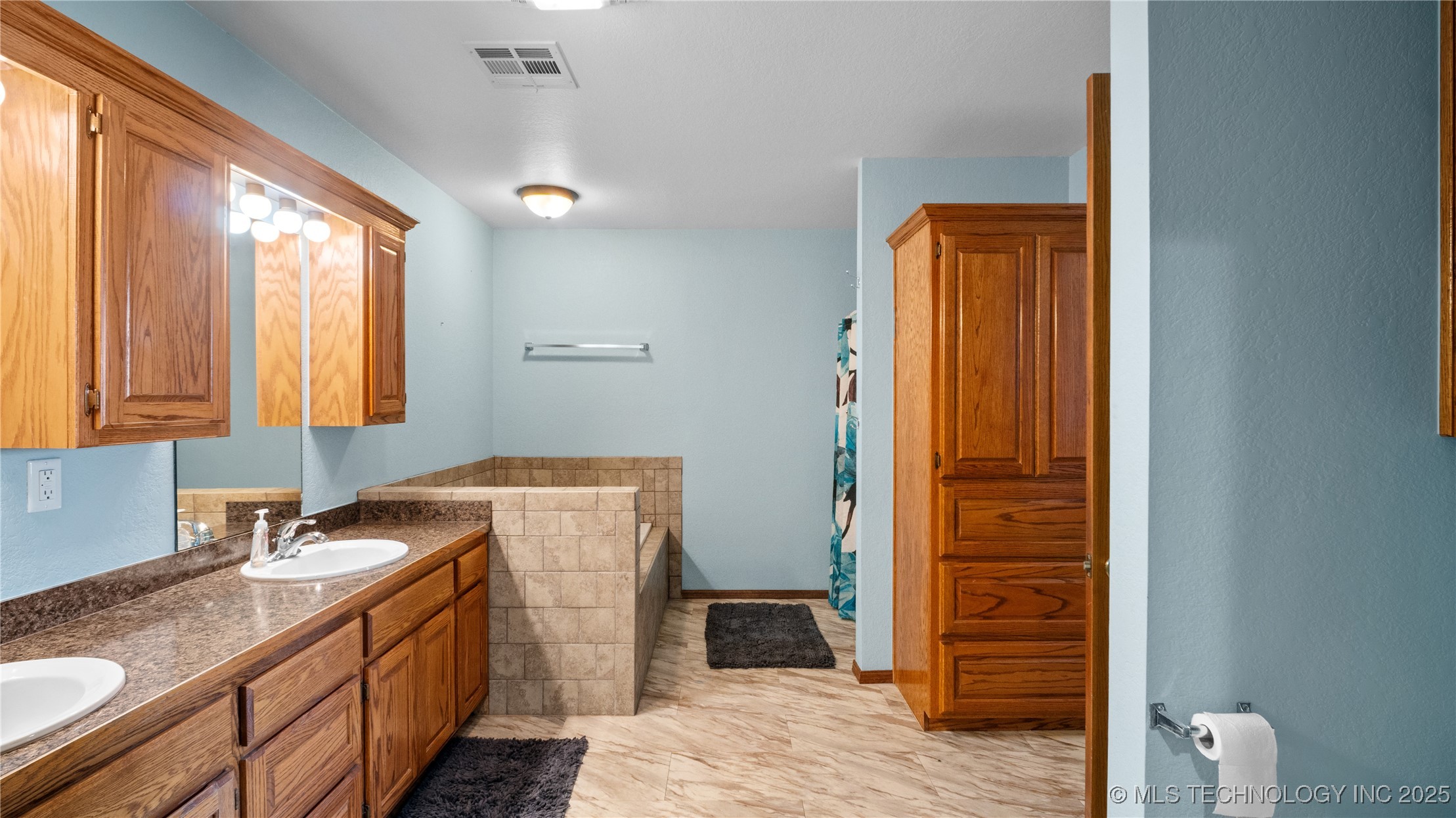 18091 N County Road 3350 Property Photo 13