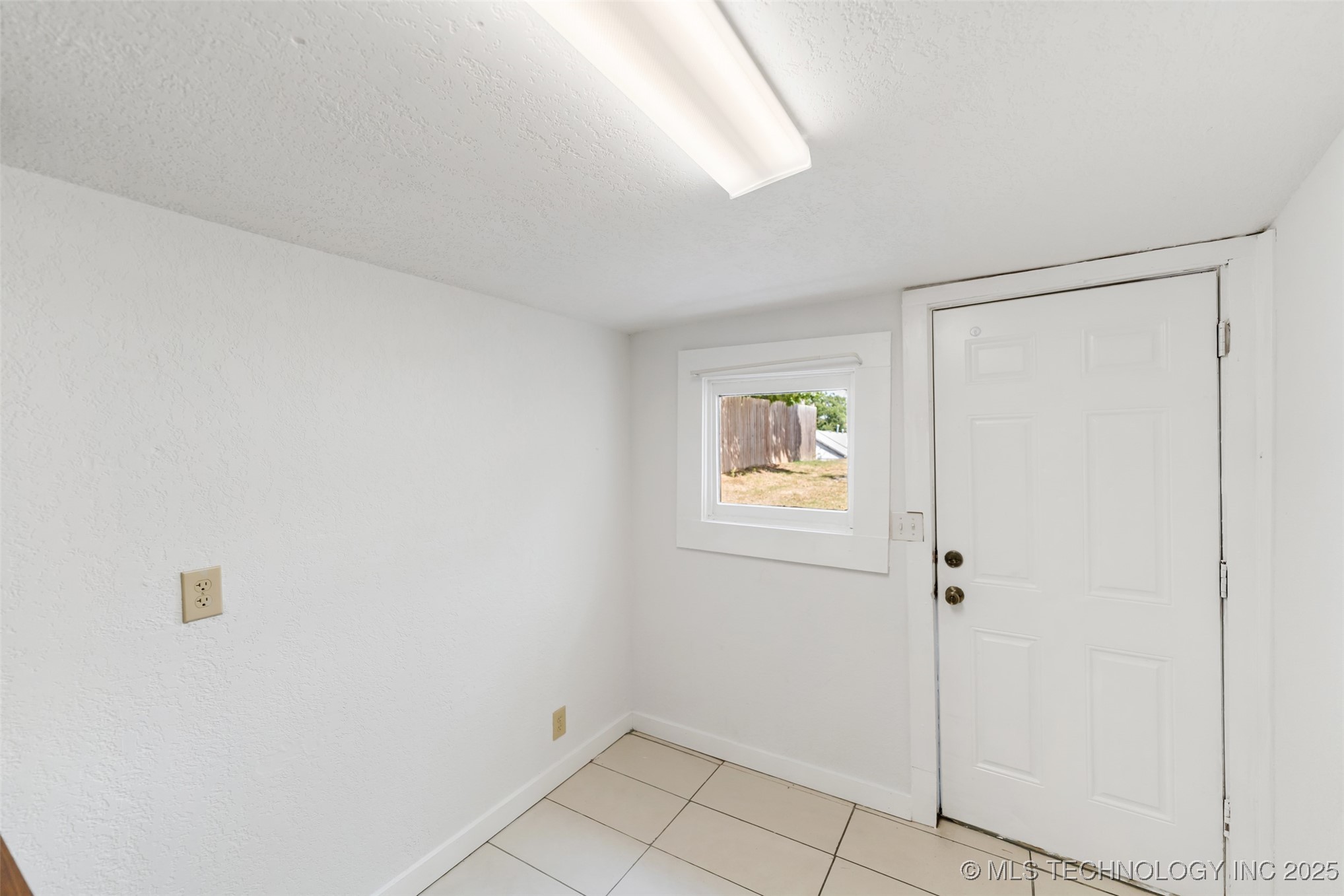 513 N Main Street Property Photo 10