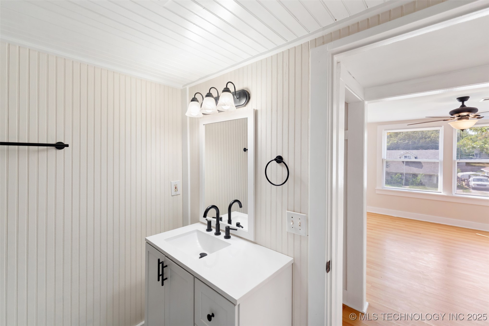 513 N Main Street Property Photo 14