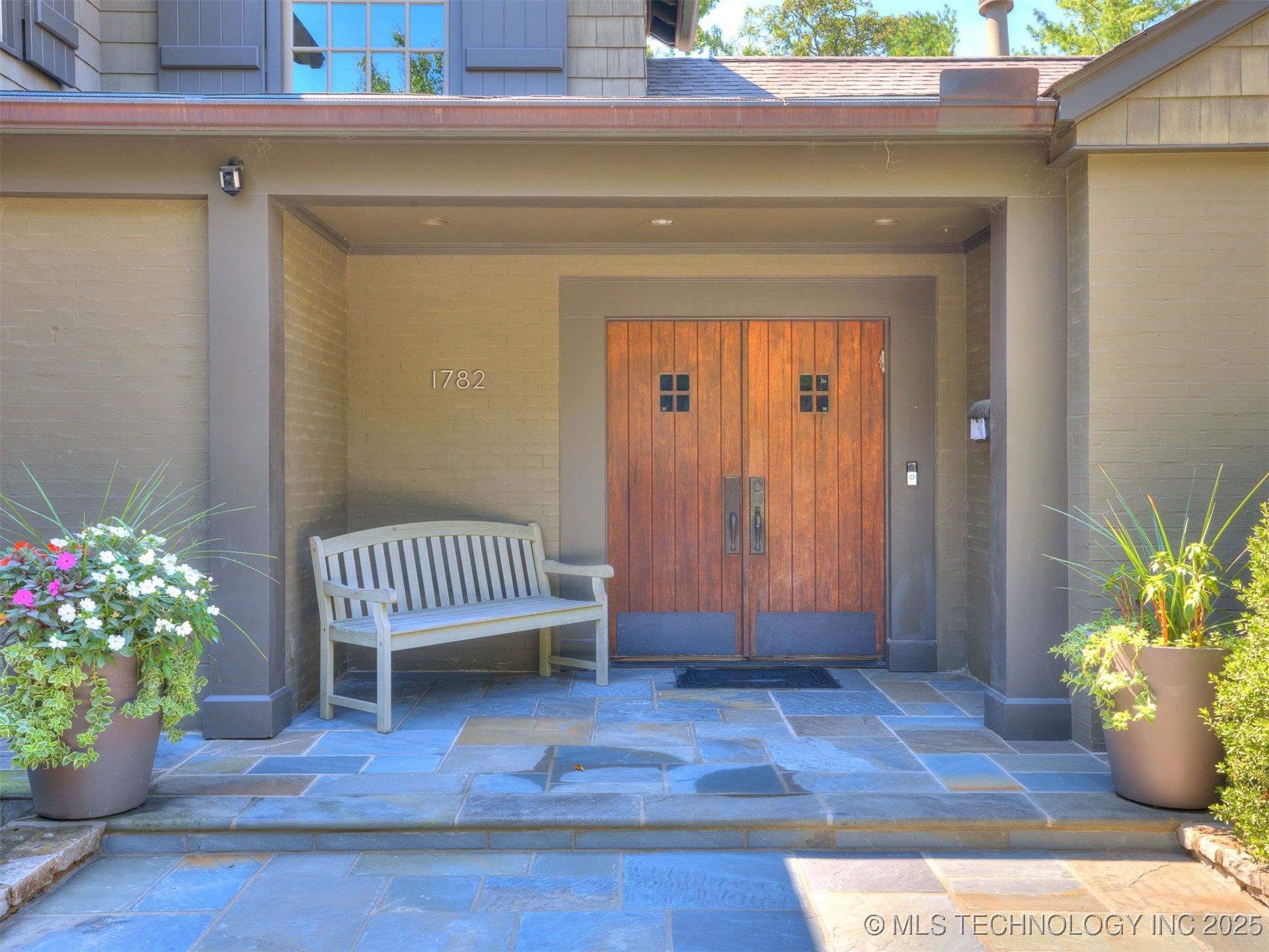 1782 E 30th Street Property Photo 5