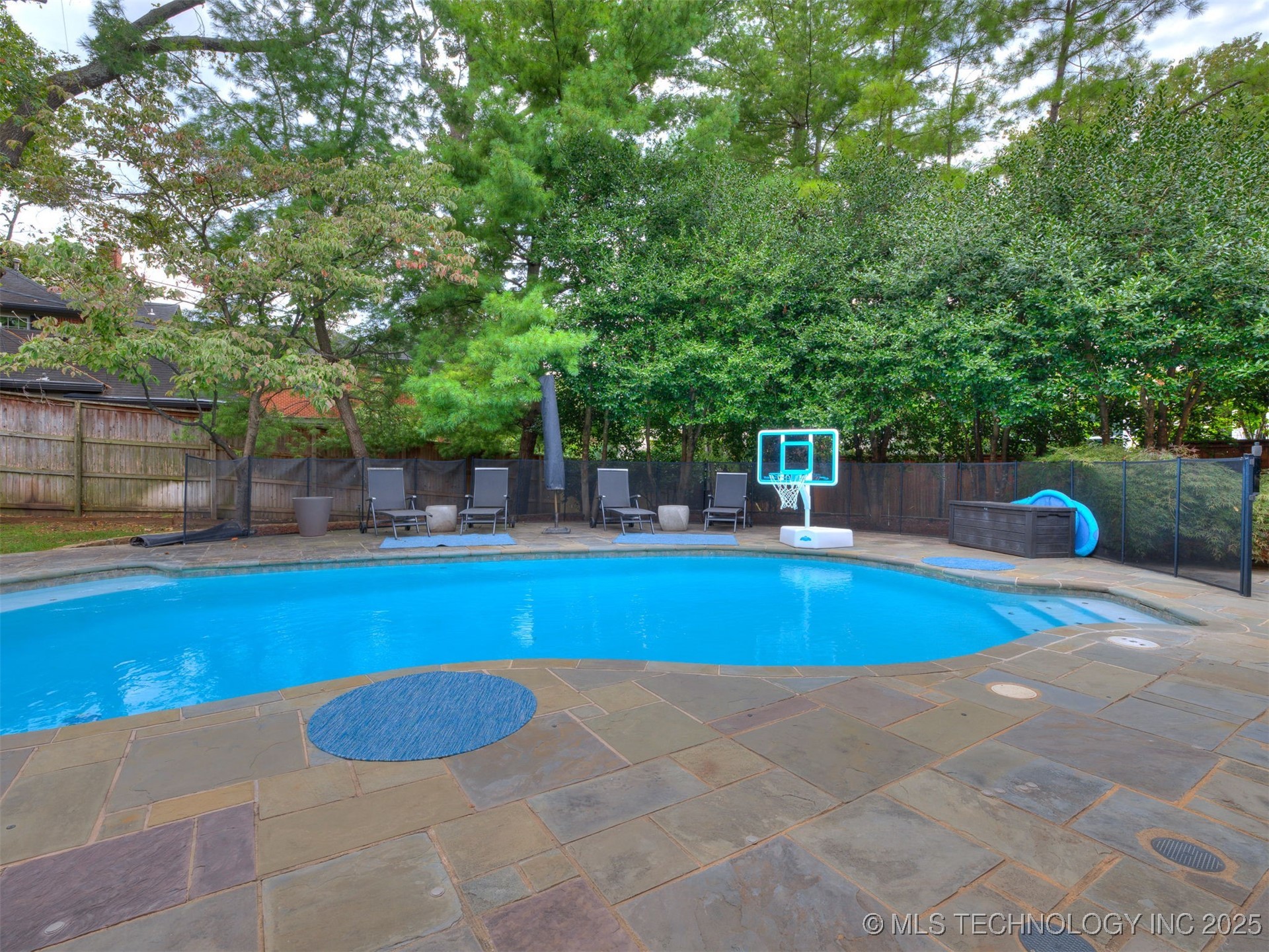 1782 E 30th Street Property Photo 7