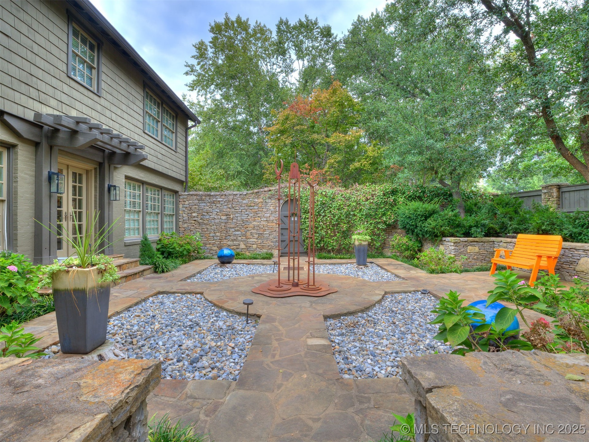 1782 E 30th Street Property Photo 12