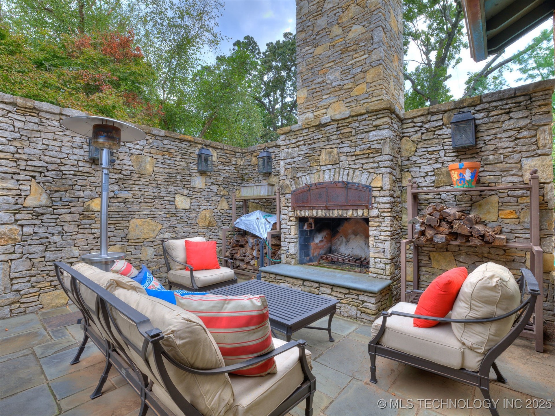 1782 E 30th Street Property Photo 17