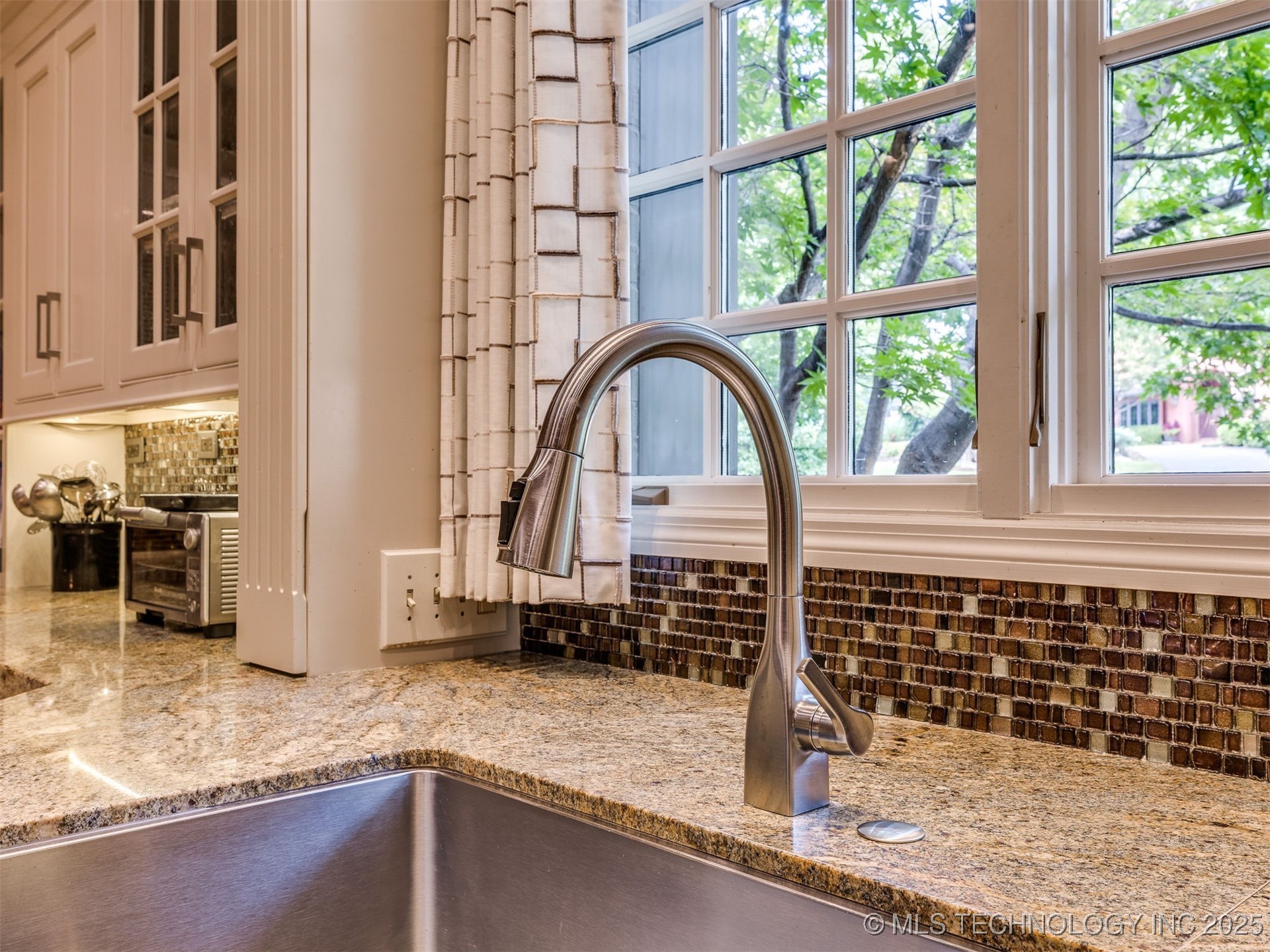 1782 E 30th Street Property Photo 42