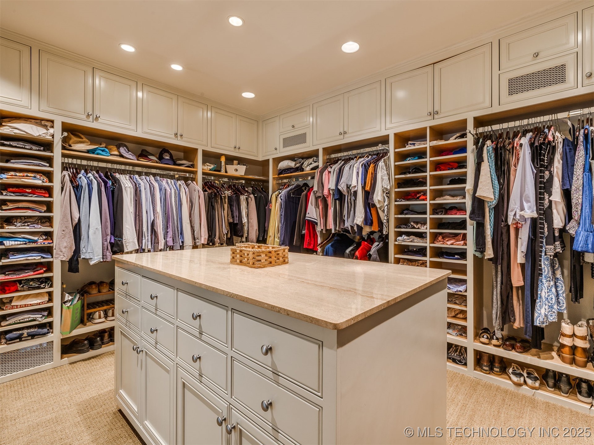 1782 E 30th Street Property Photo 60