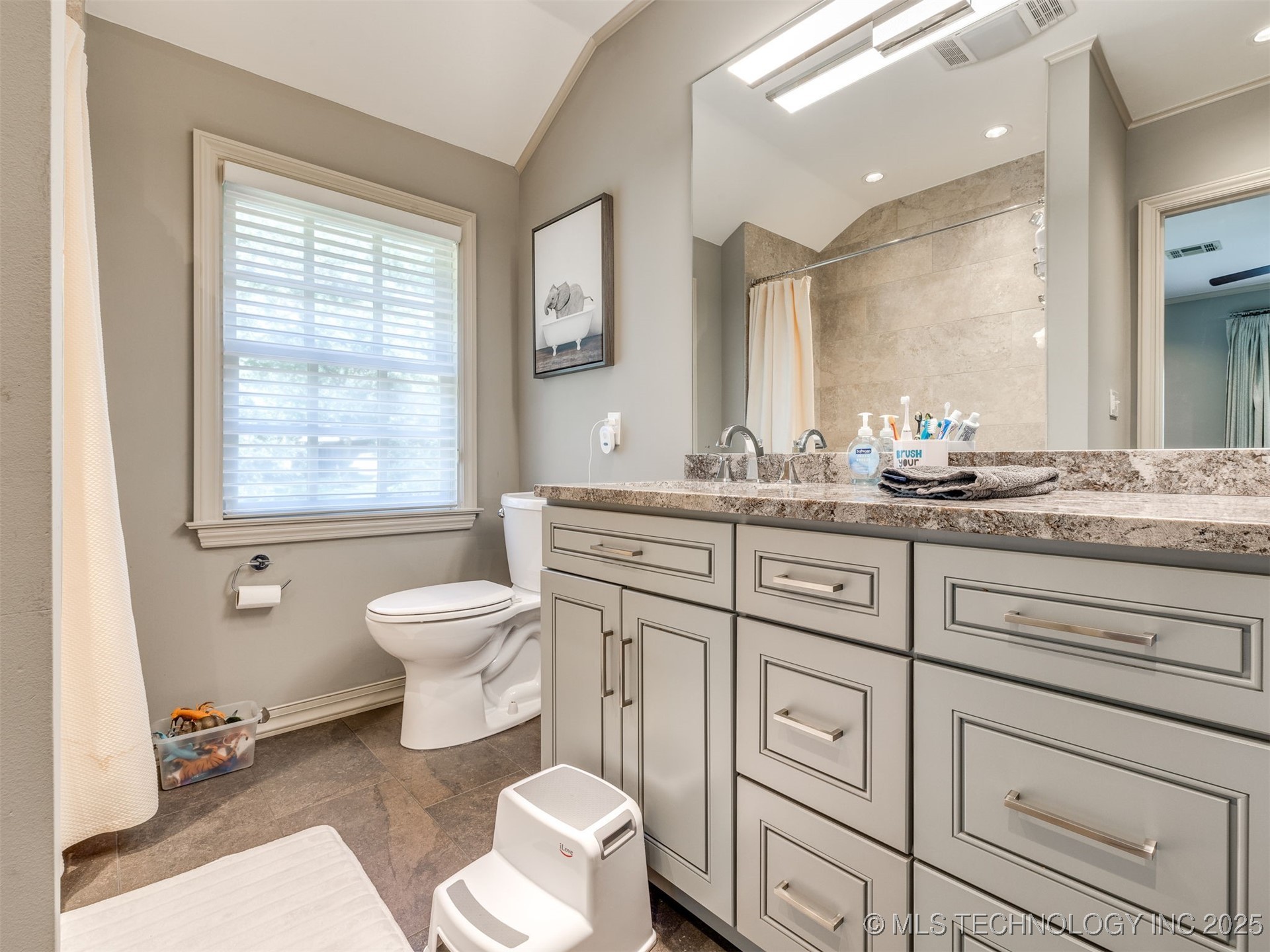 1782 E 30th Street Property Photo 68