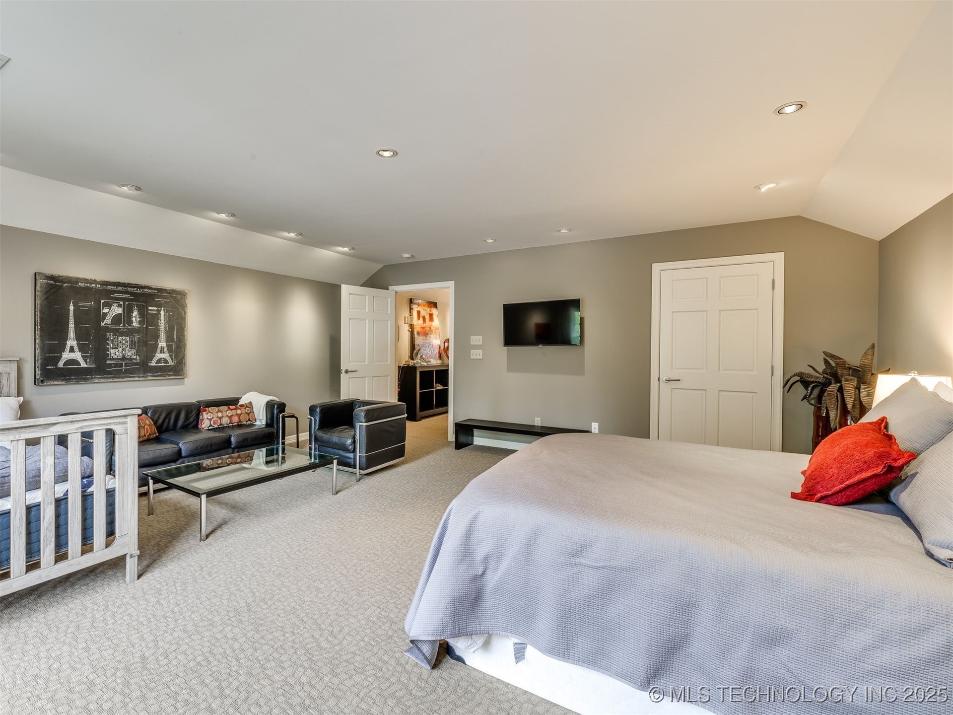 1782 E 30th Street Property Photo 79