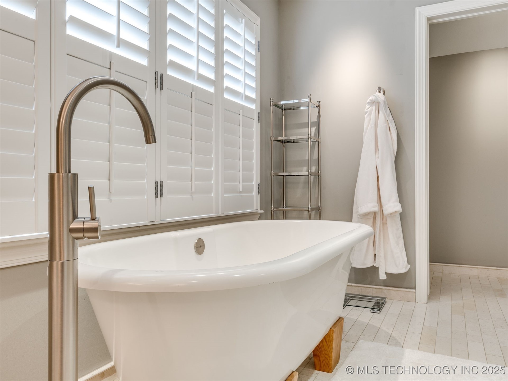 1782 E 30th Street Property Photo 83