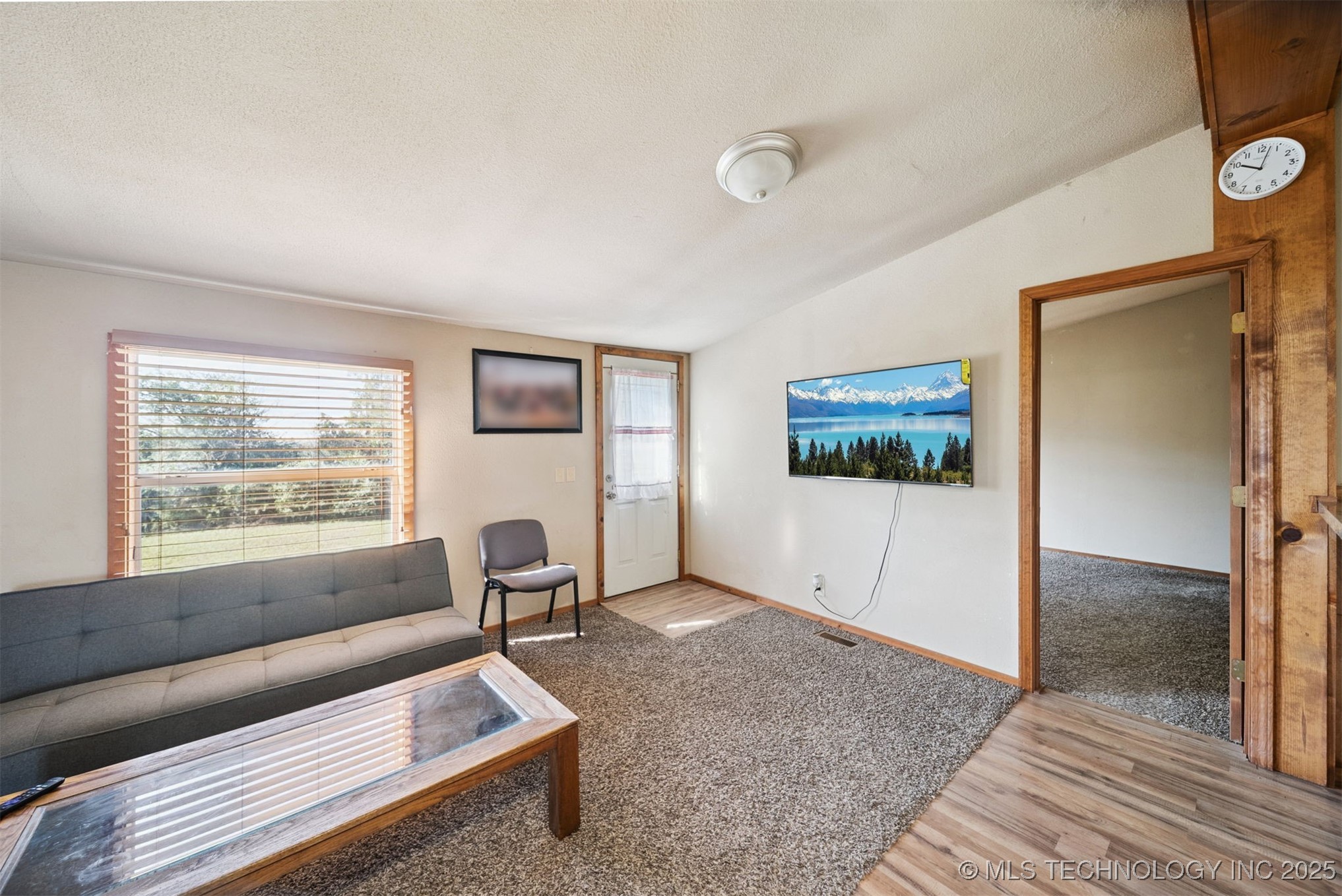 433432 E 260 Road Property Photo 4