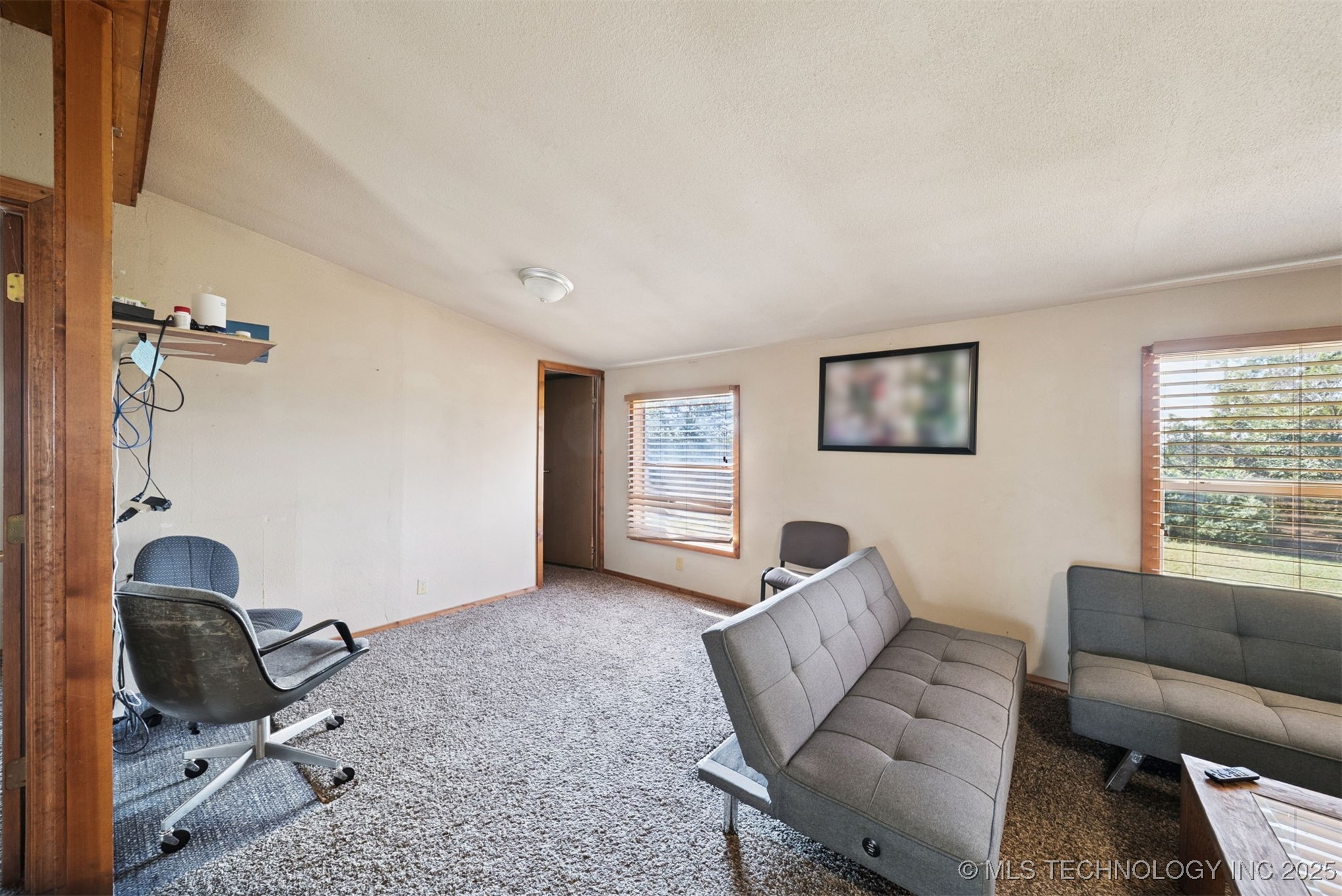 433432 E 260 Road Property Photo 6