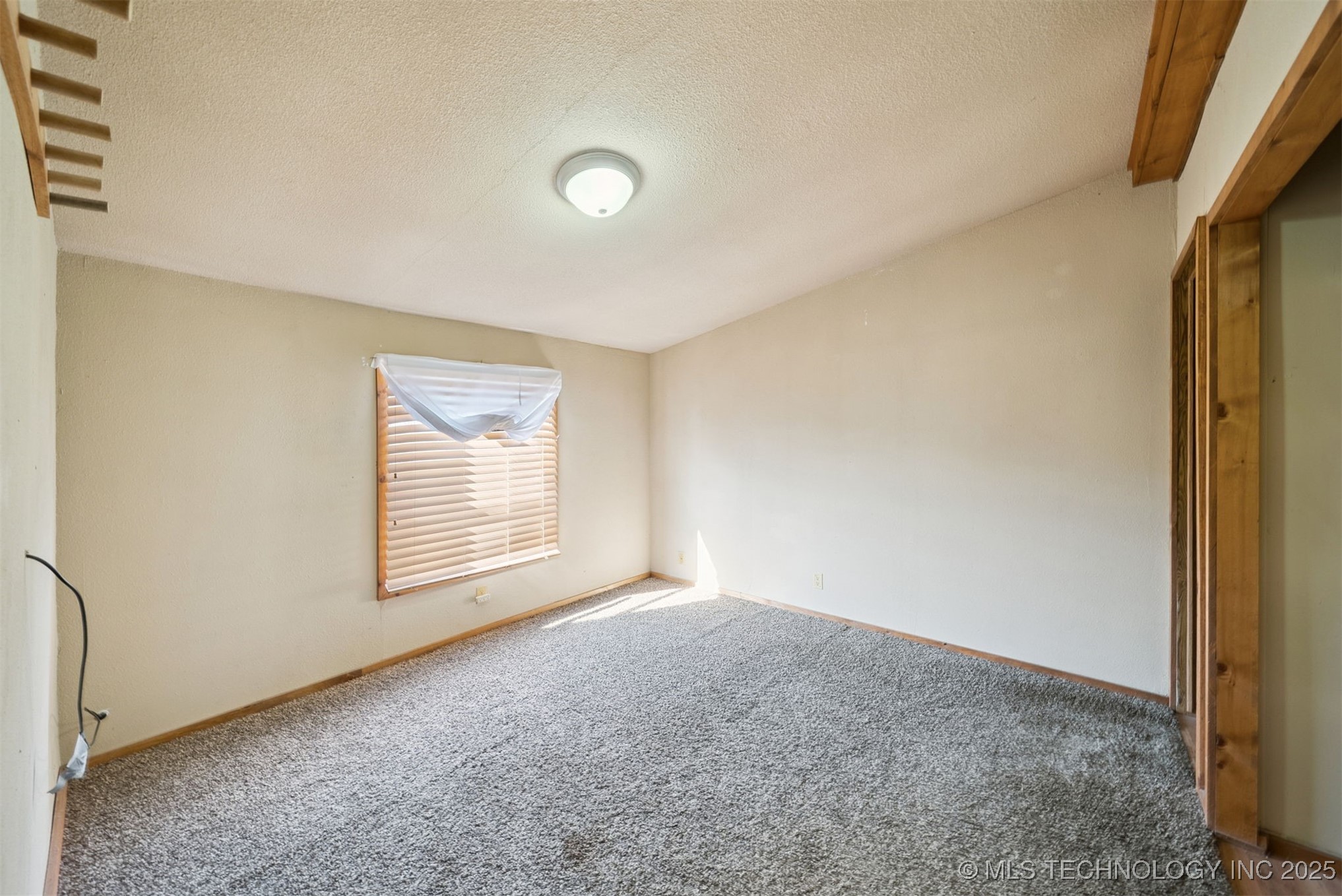 433432 E 260 Road Property Photo 13