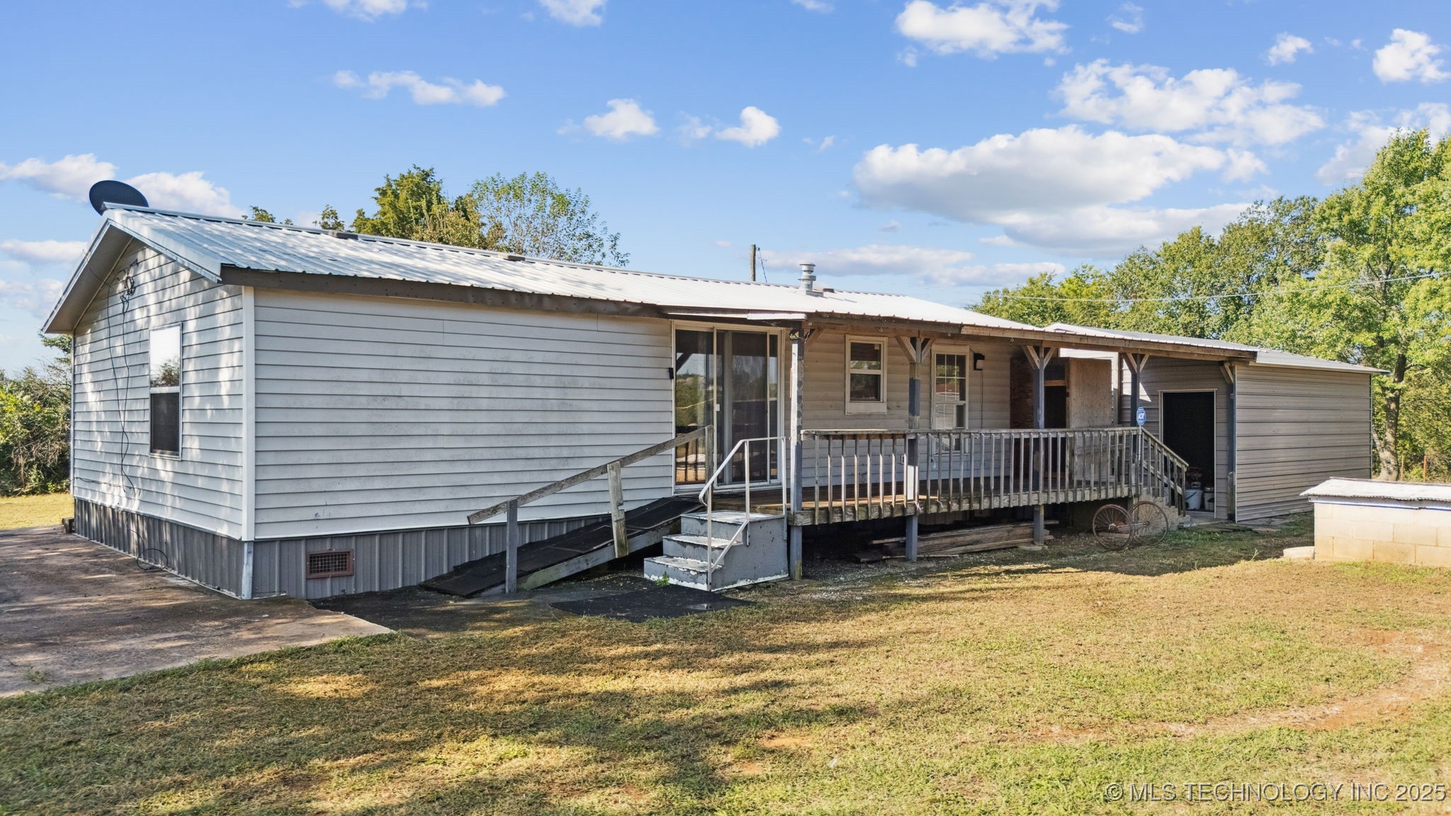 433432 E 260 Road Property Photo 21