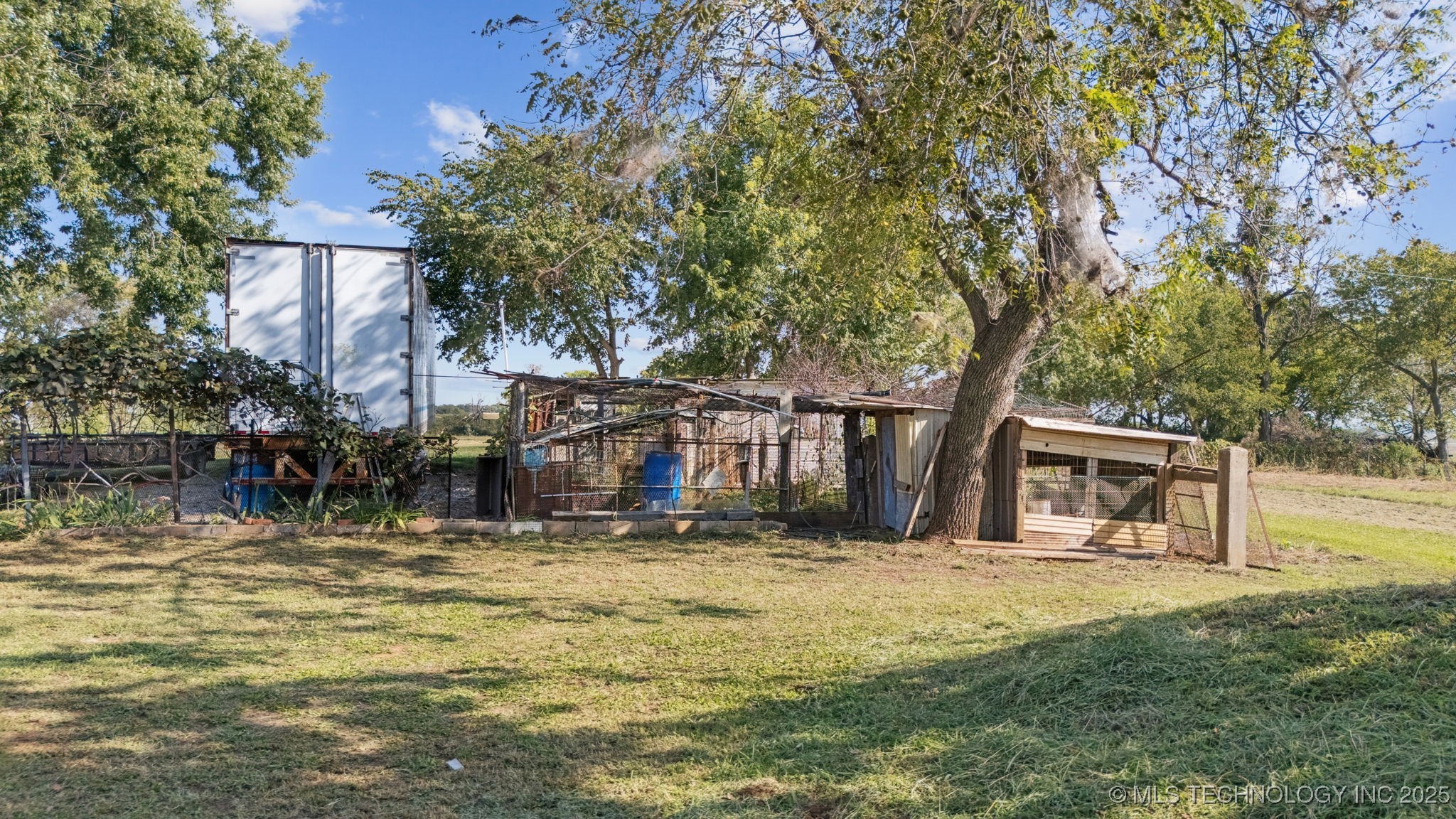 433432 E 260 Road Property Photo 23