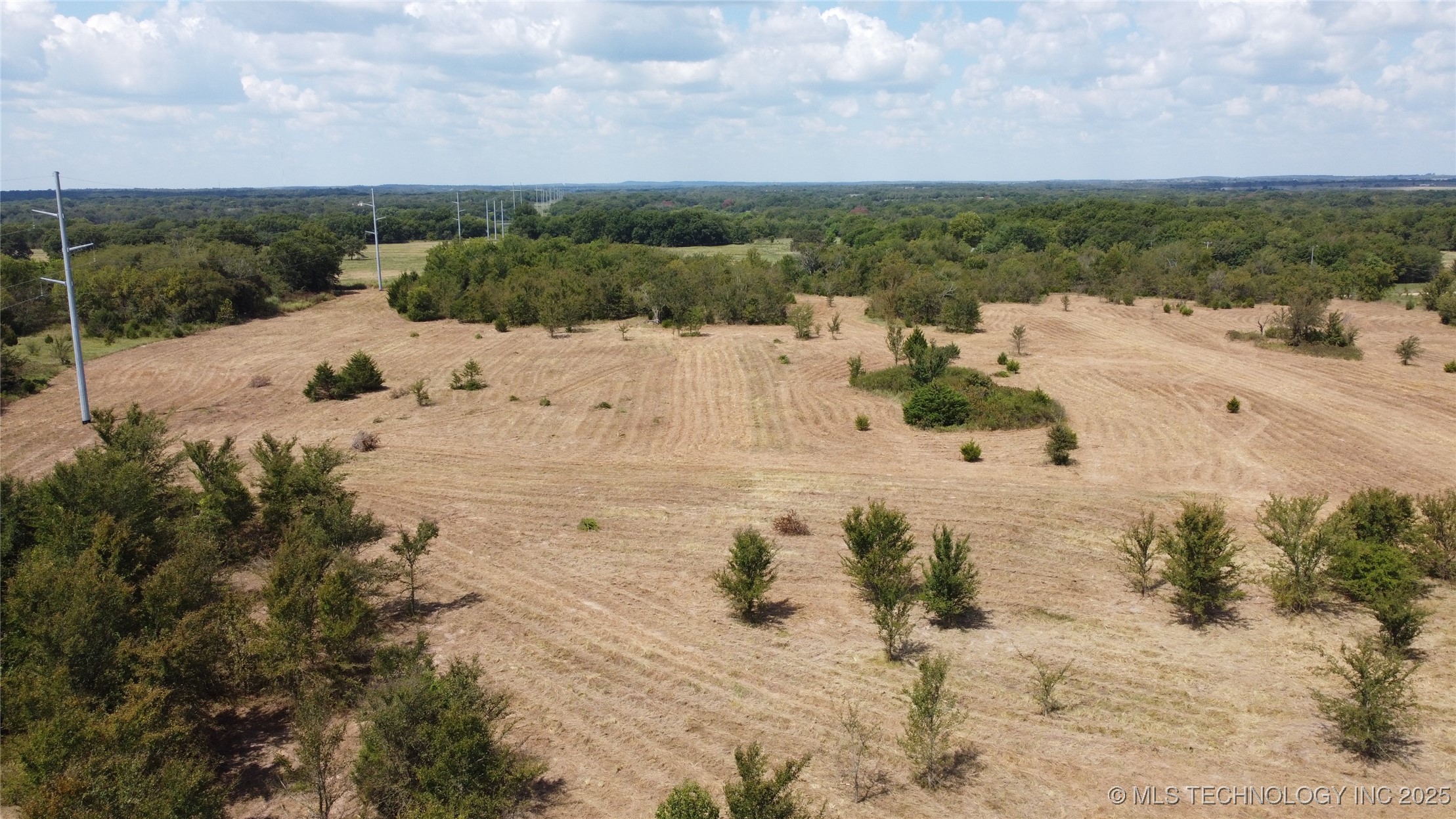 E 120 Road Property Photo 1