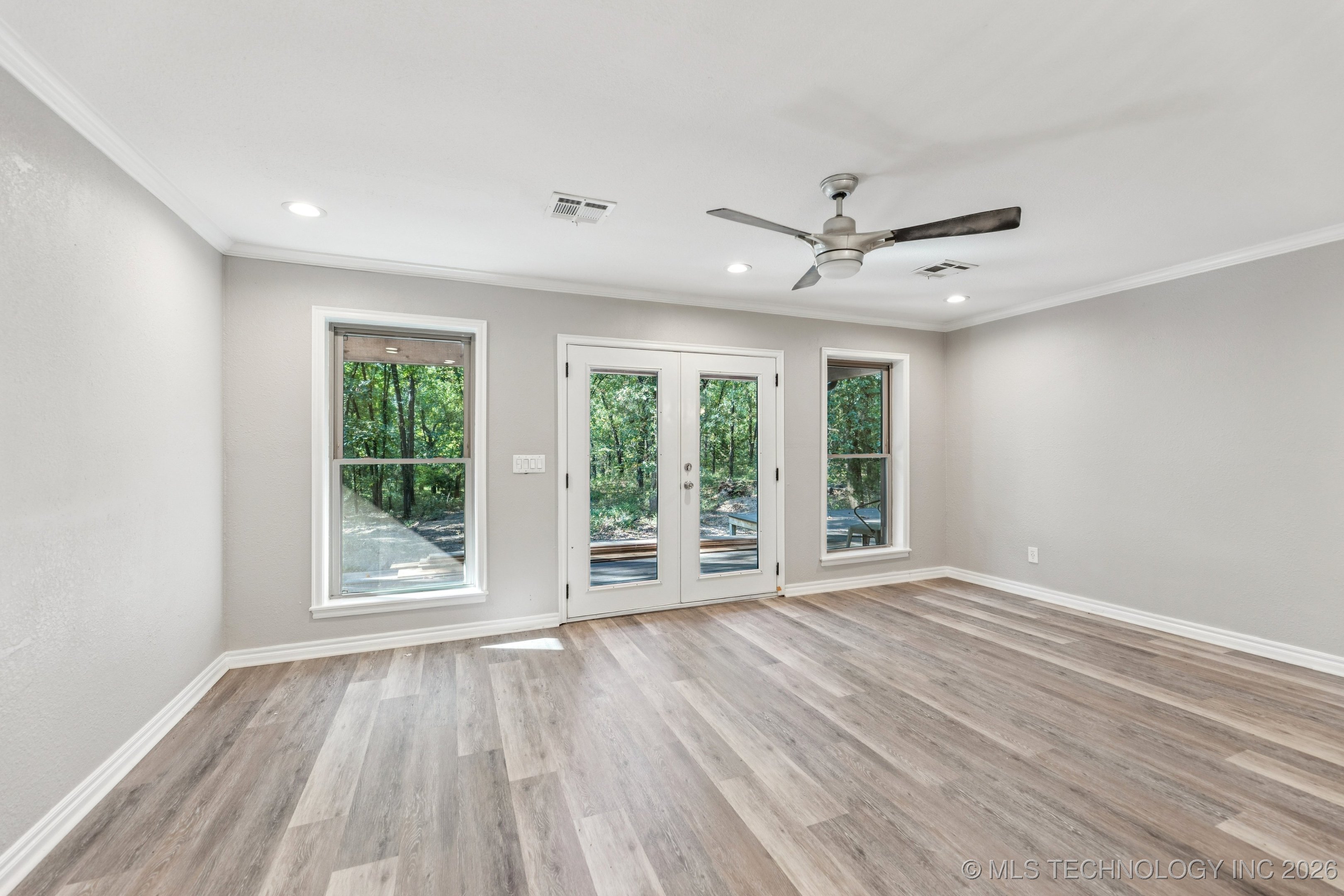 2824 New Prue Road Property Photo 3