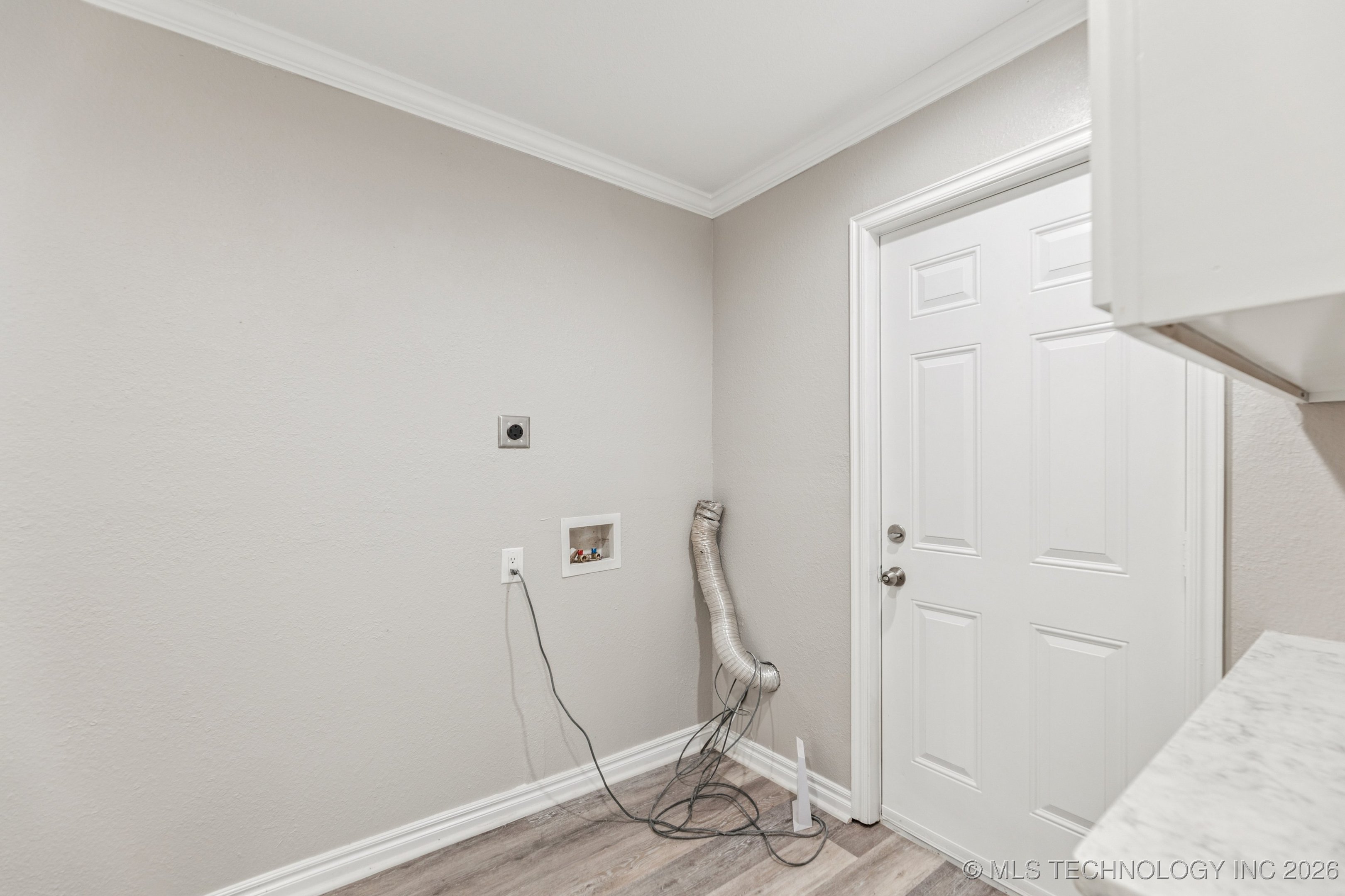 2824 New Prue Road Property Photo 24