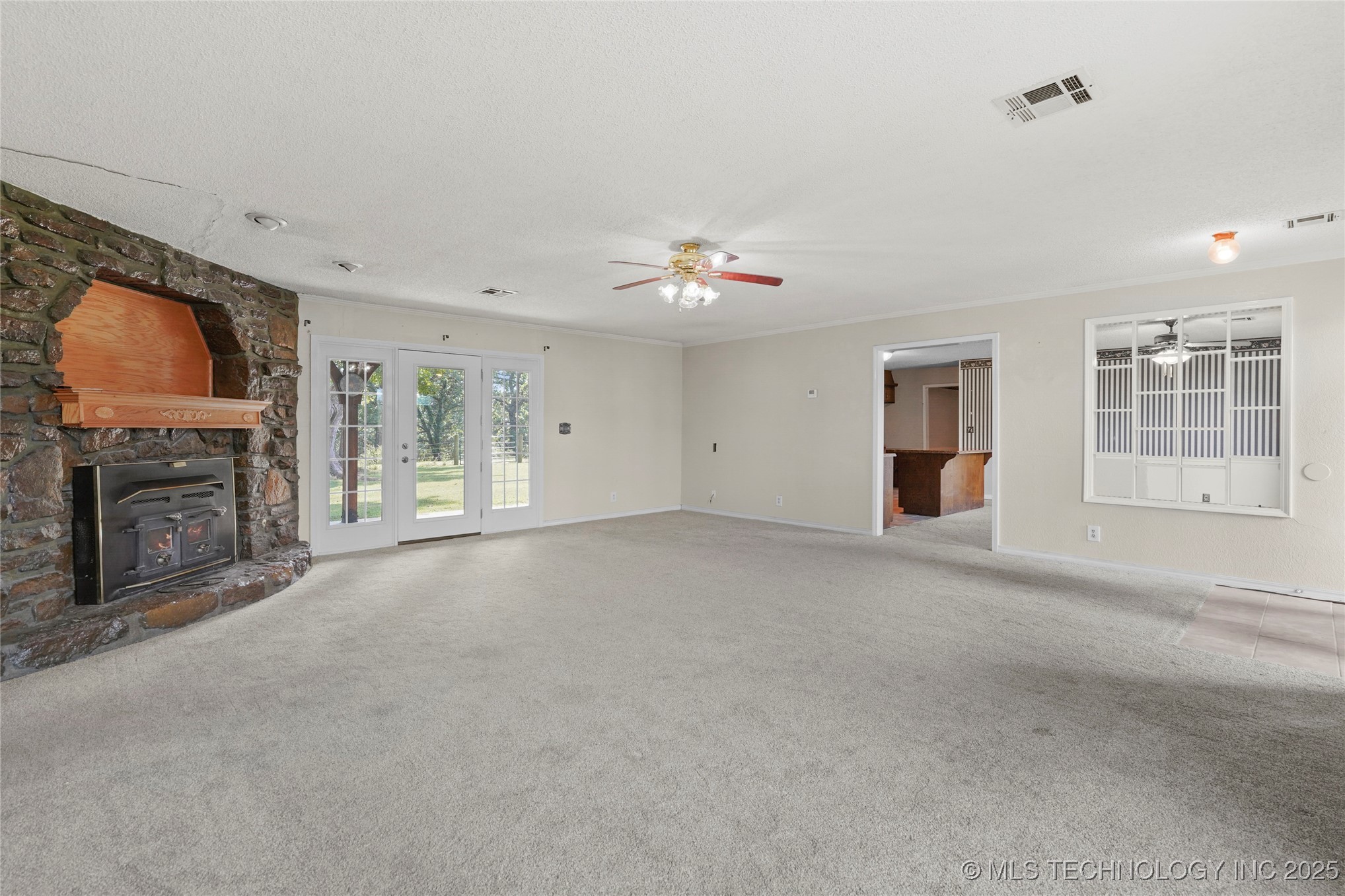 27208 E 41st Street S Property Photo 8