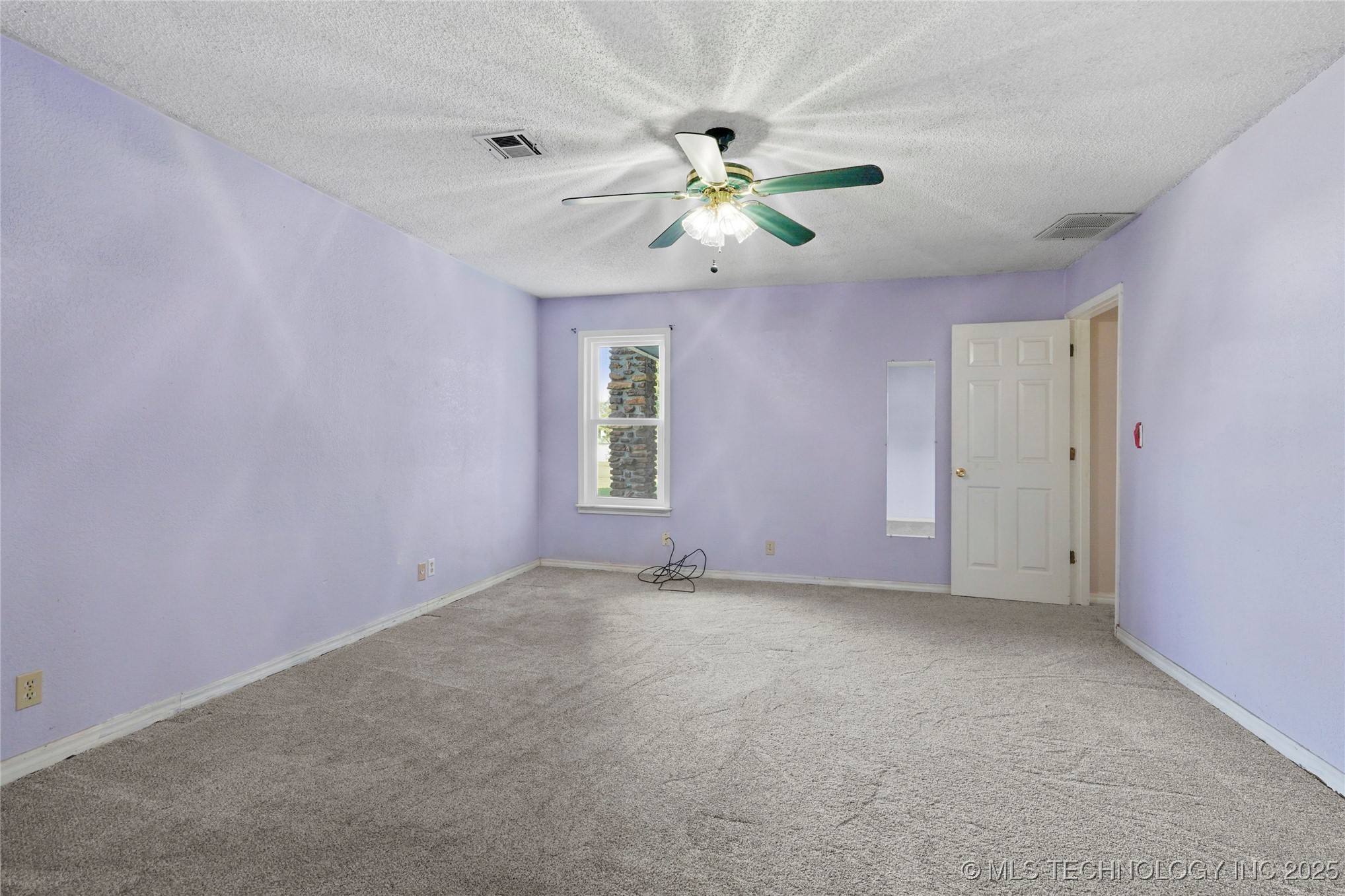 27208 E 41st Street S Property Photo 18