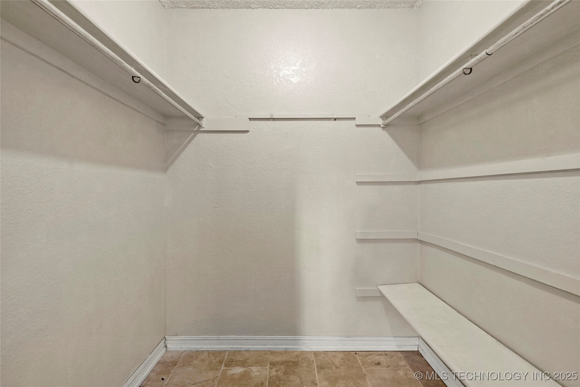 27208 E 41st Street S Property Photo 24