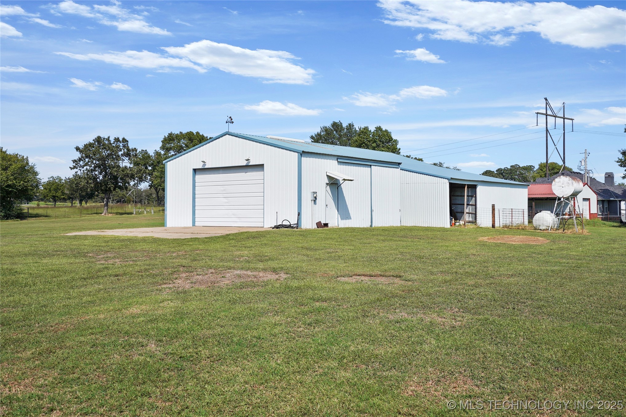 27208 E 41st Street S Property Photo 33